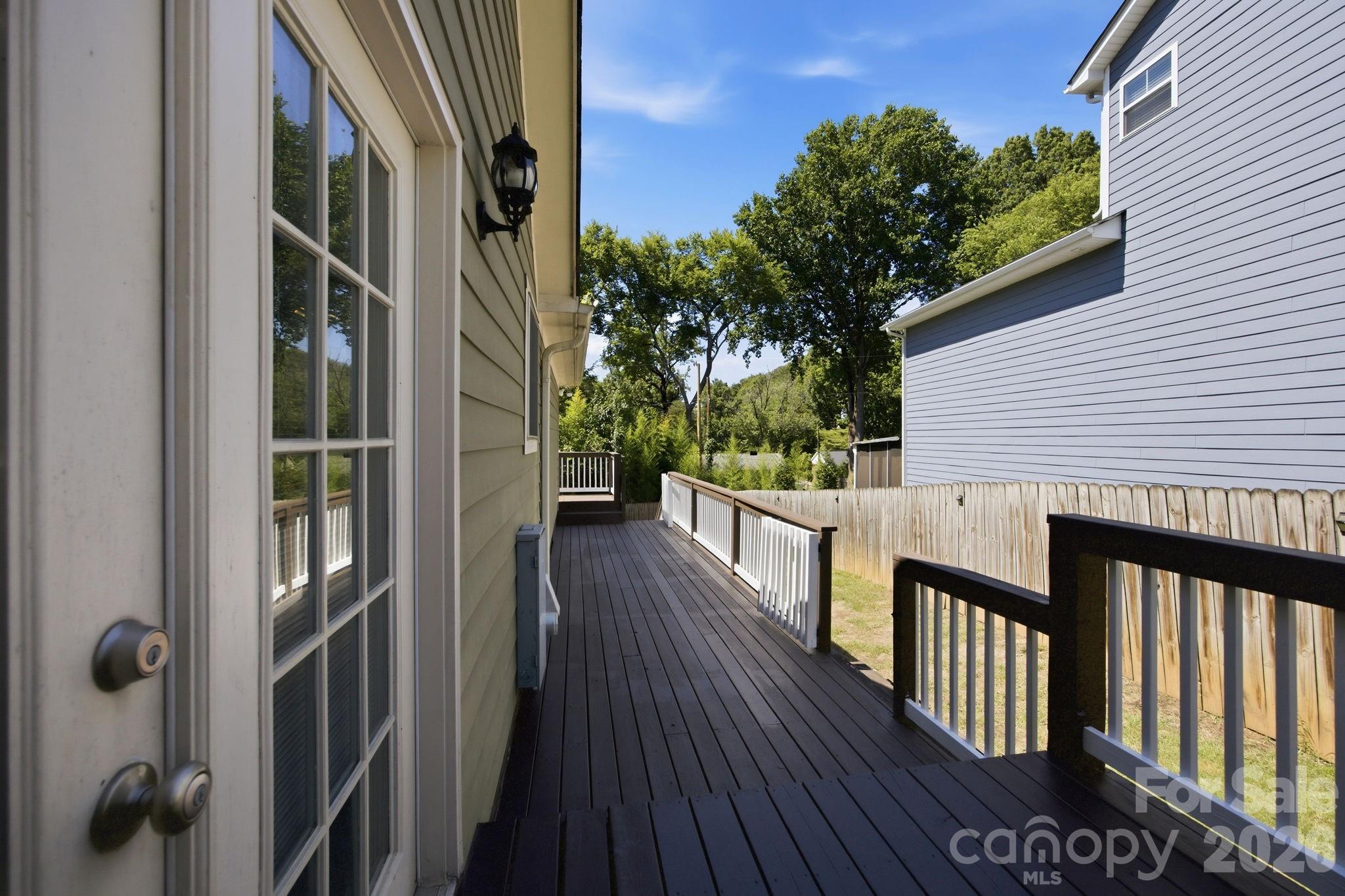 1742 Dunkirk Drive Property Photo 28