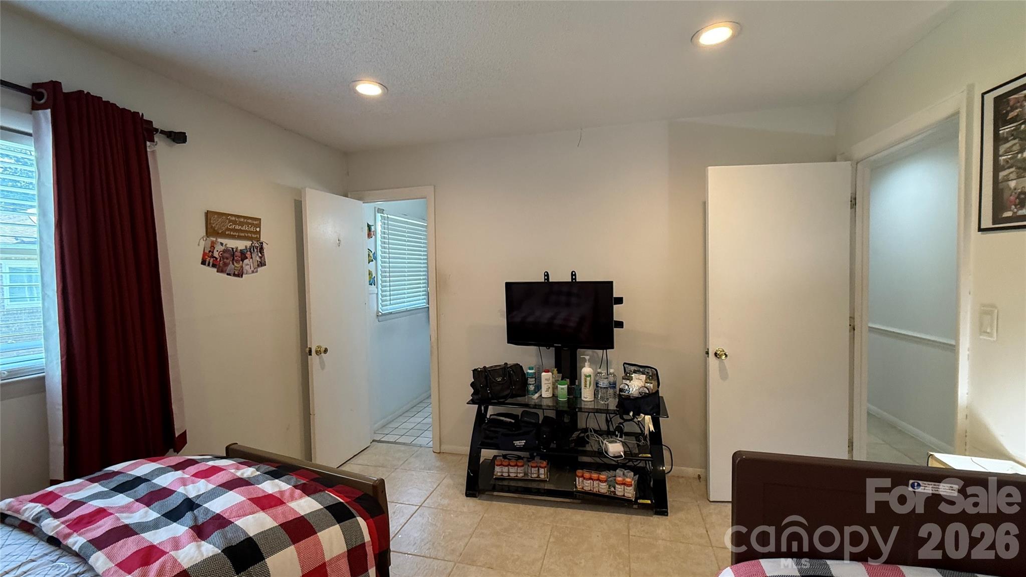 172 Parkland Drive Property Photo 10