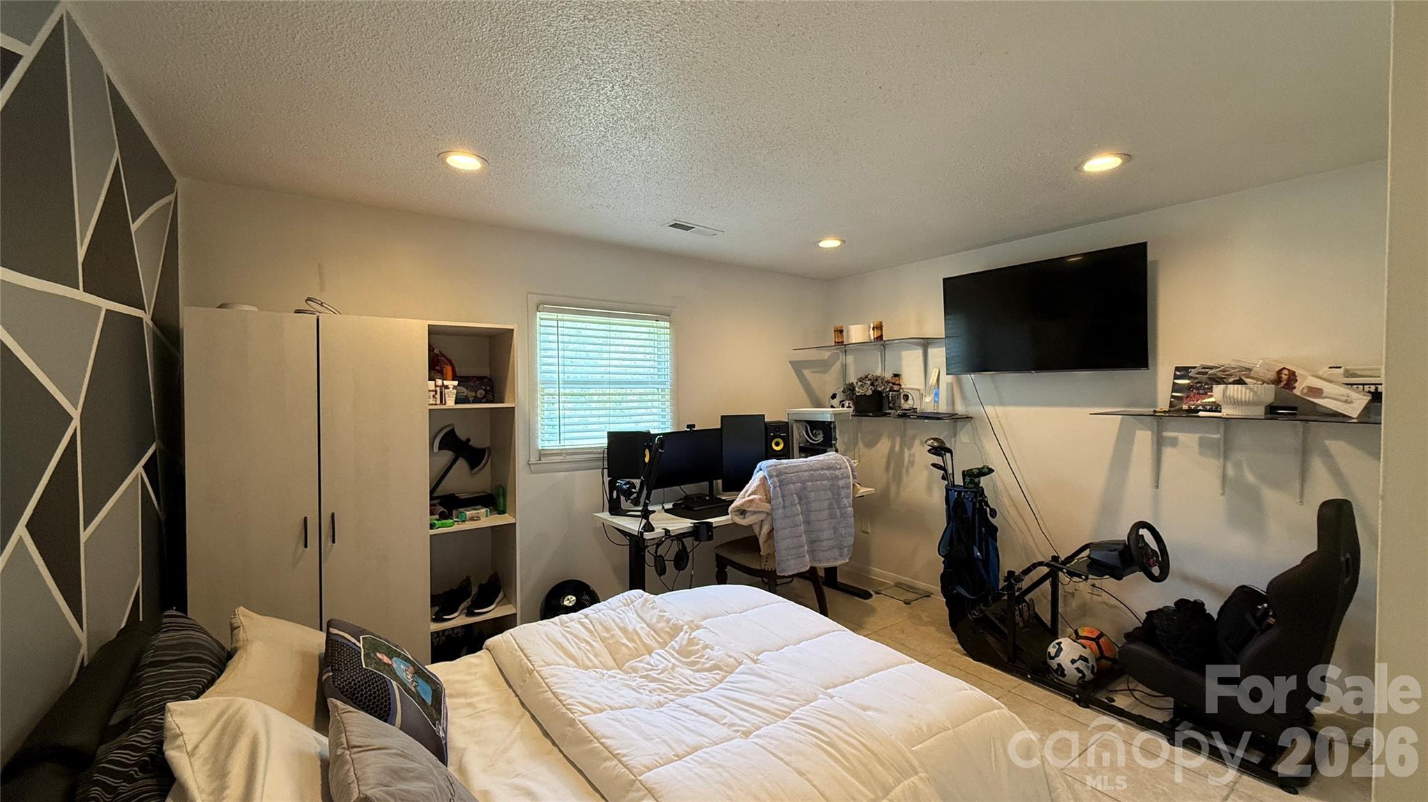 172 Parkland Drive Property Photo 11