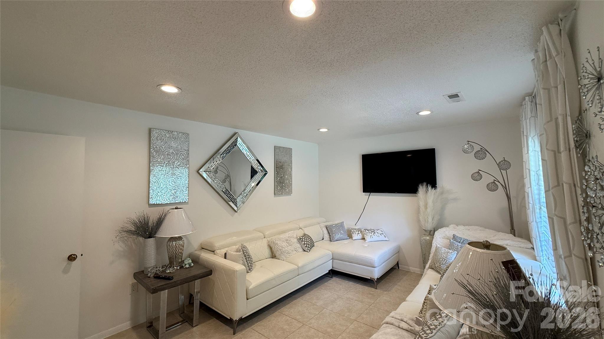 172 Parkland Drive Property Photo 17