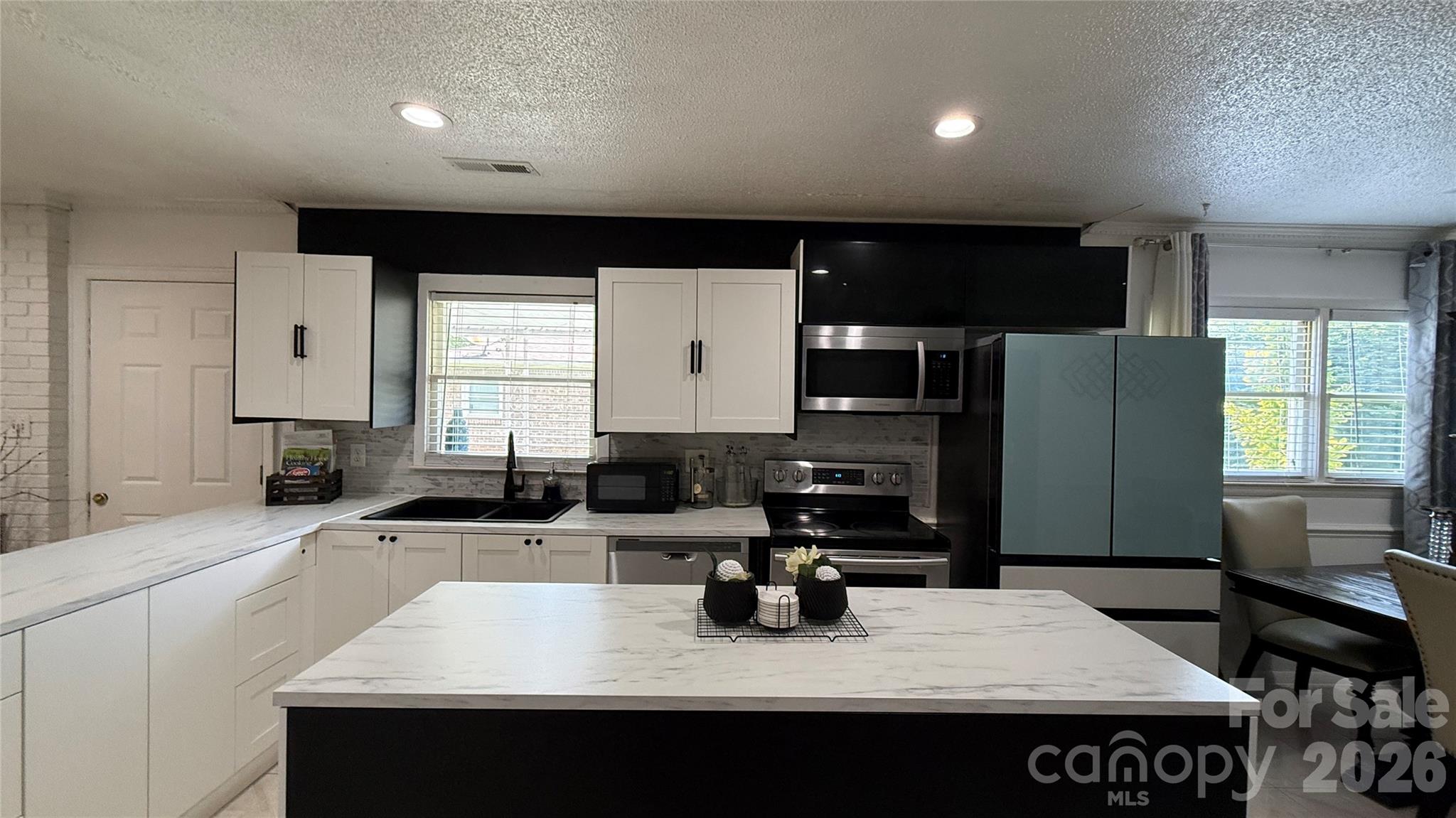 172 Parkland Drive Property Photo 23