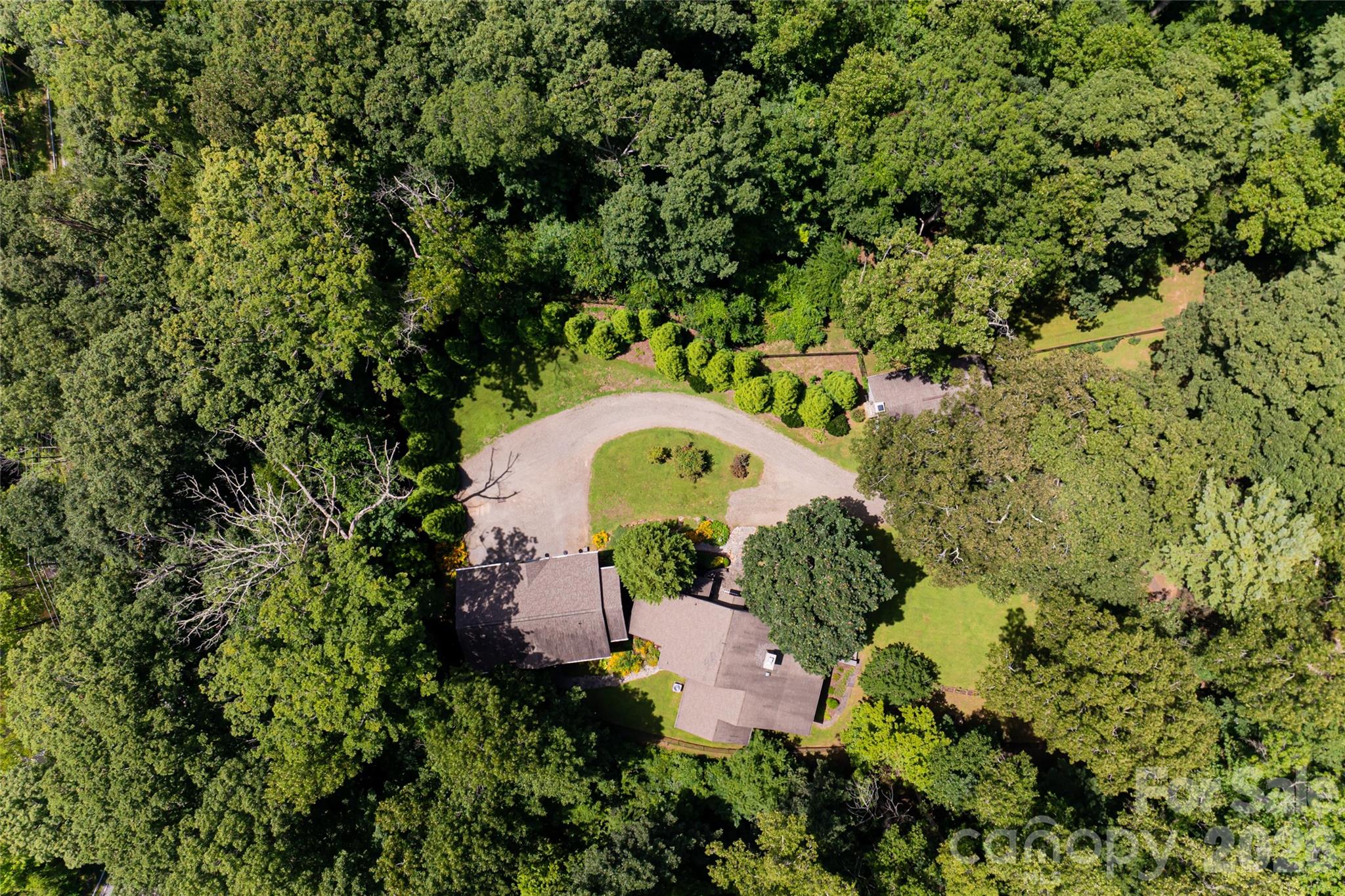 711 Shawnee Trail Property Photo 15