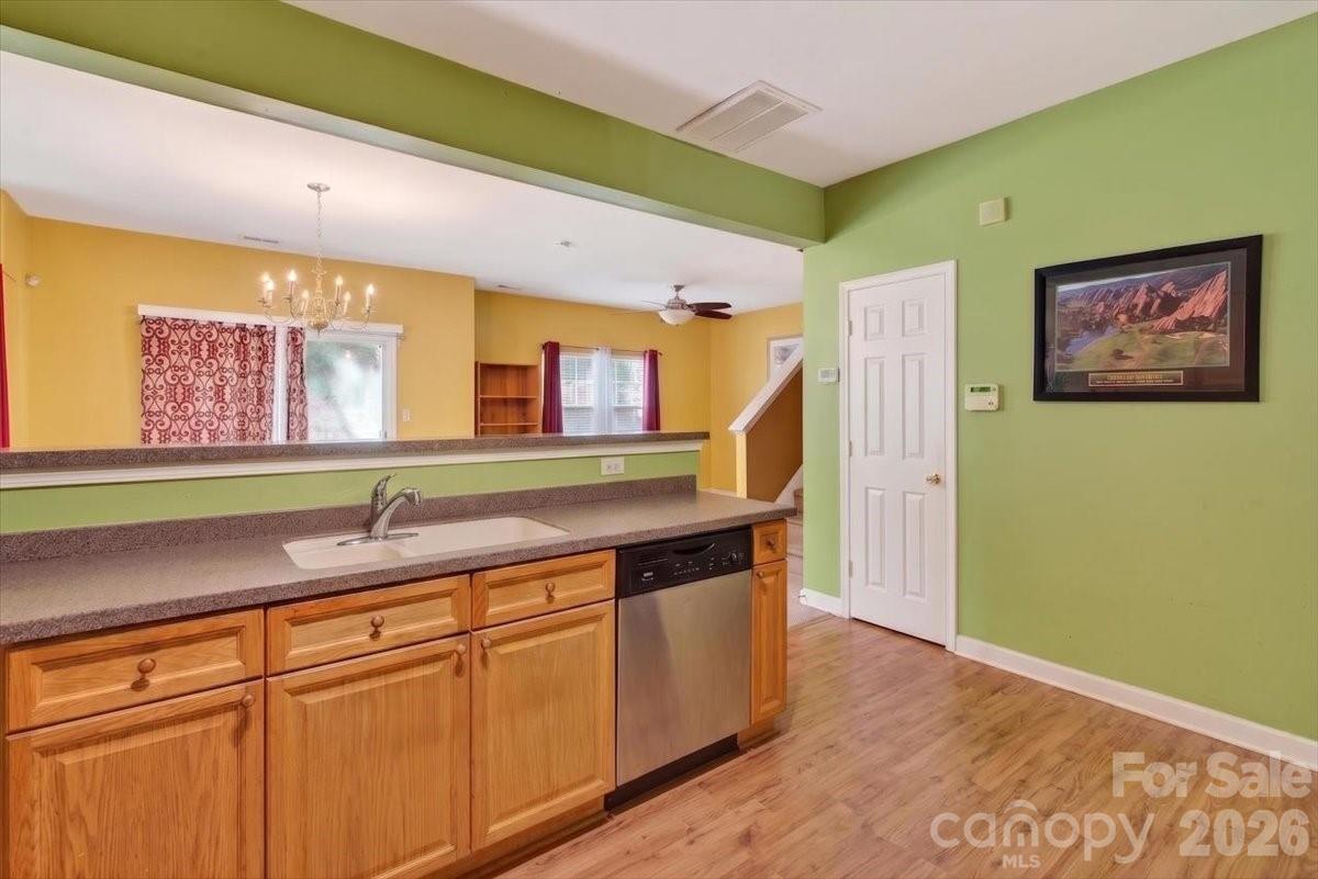5927 Pisgah Way Property Photo 6