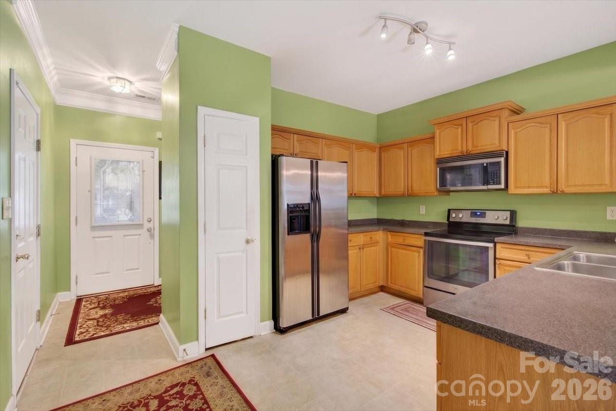 5927 Pisgah Way Property Photo 7