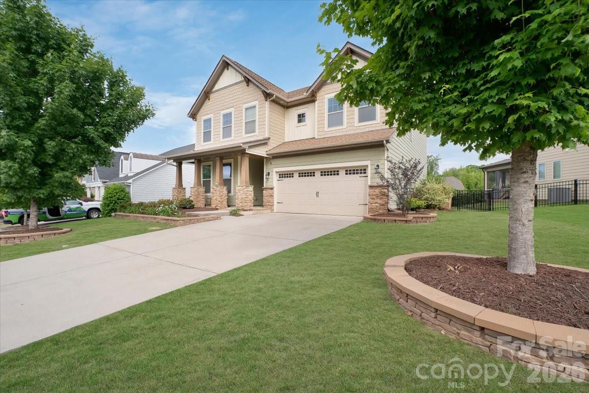 17534 Austins Creek Drive Property Photo 2