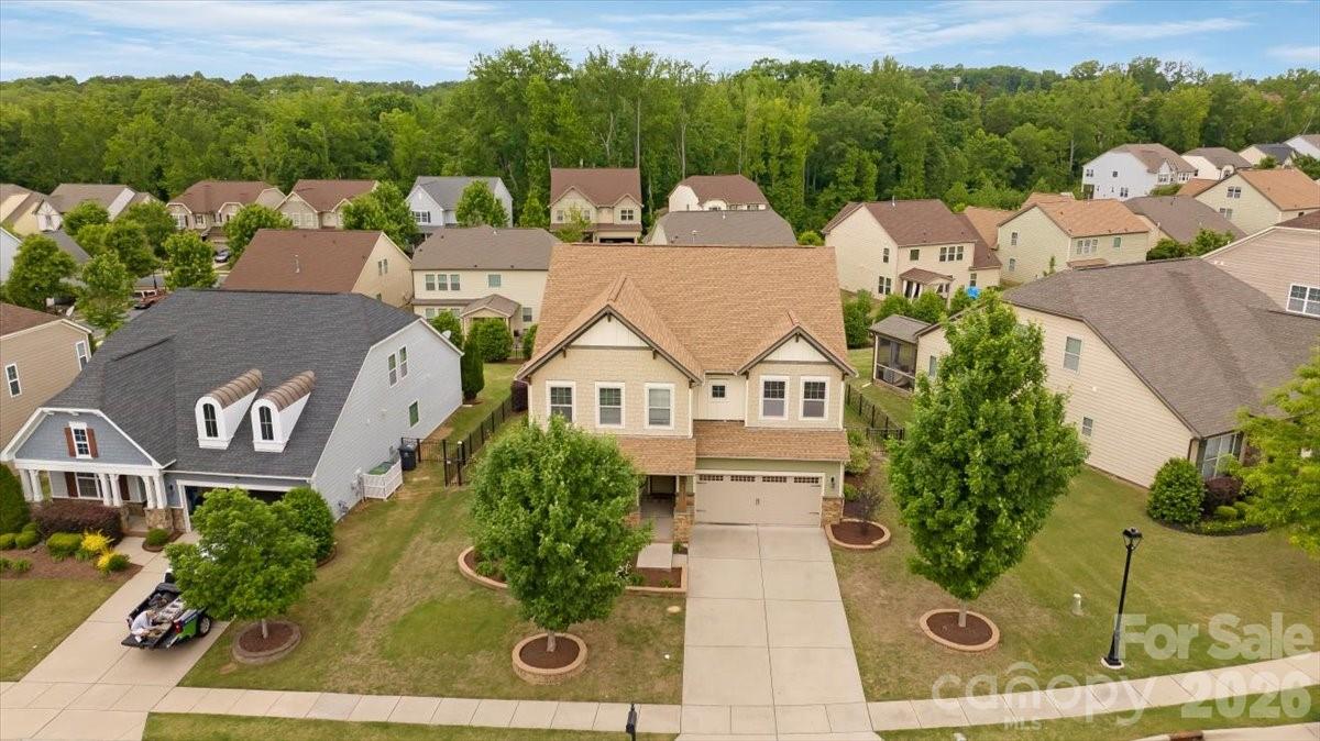 17534 Austins Creek Drive Property Photo 3
