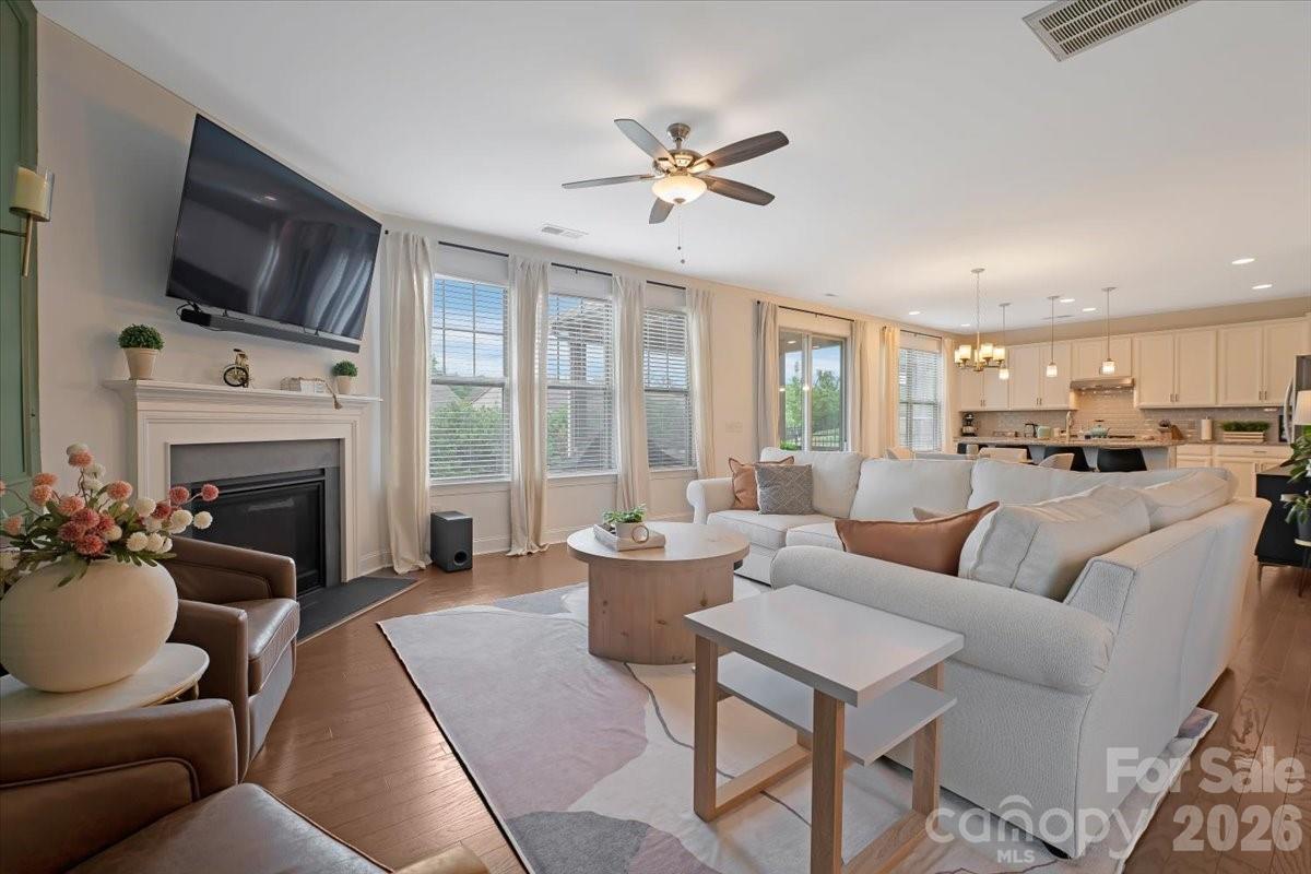 17534 Austins Creek Drive Property Photo 11