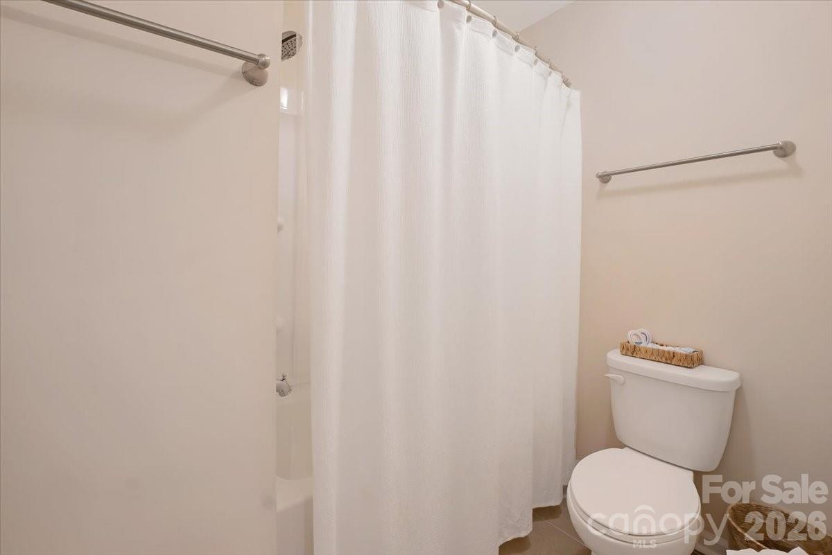 17534 Austins Creek Drive Property Photo 24