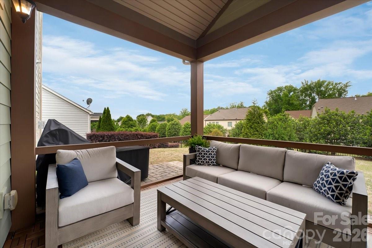 17534 Austins Creek Drive Property Photo 40