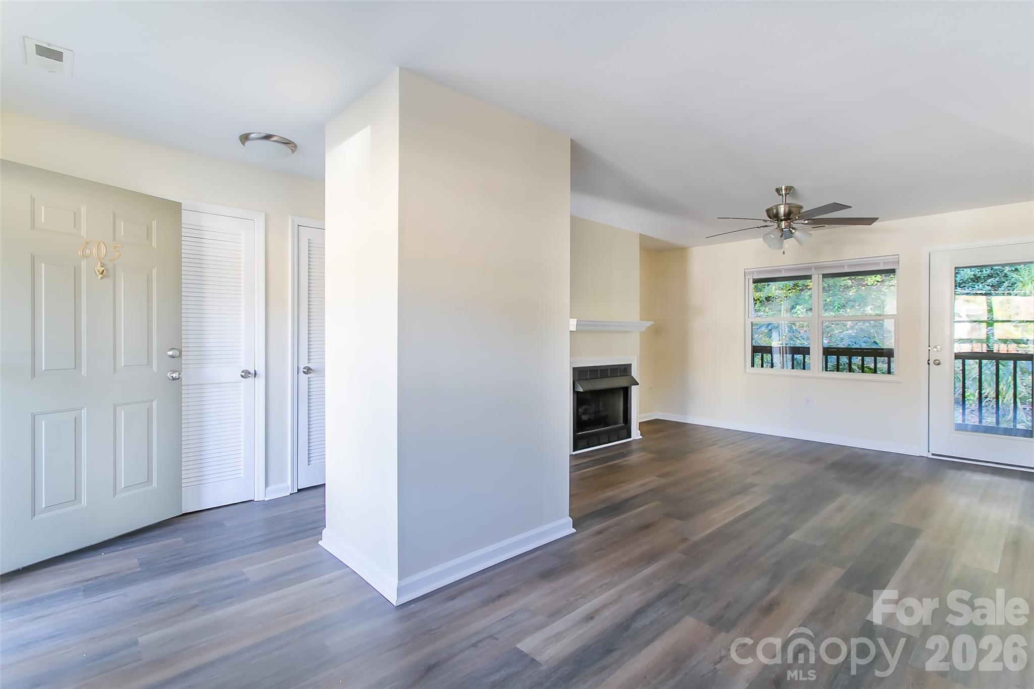 605 Carlyle Way Property Photo 7