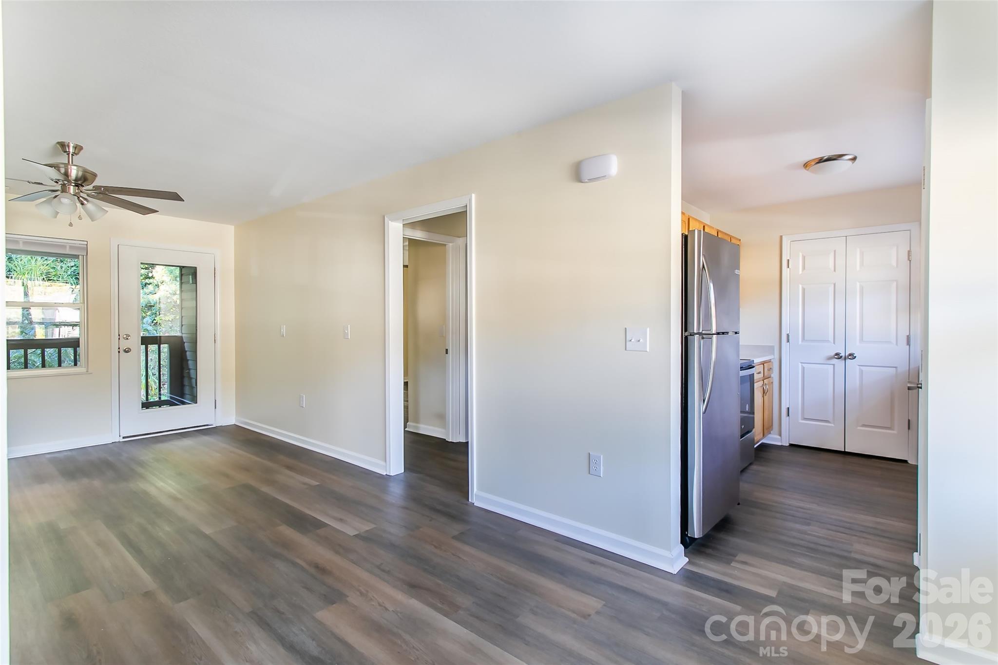 605 Carlyle Way Property Photo 8