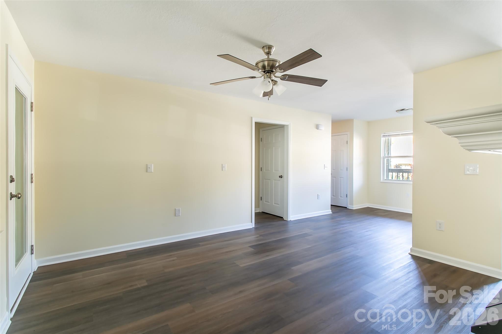 605 Carlyle Way Property Photo 10