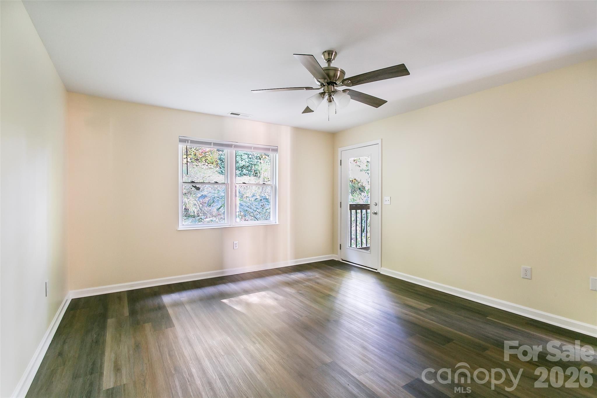 605 Carlyle Way Property Photo 15