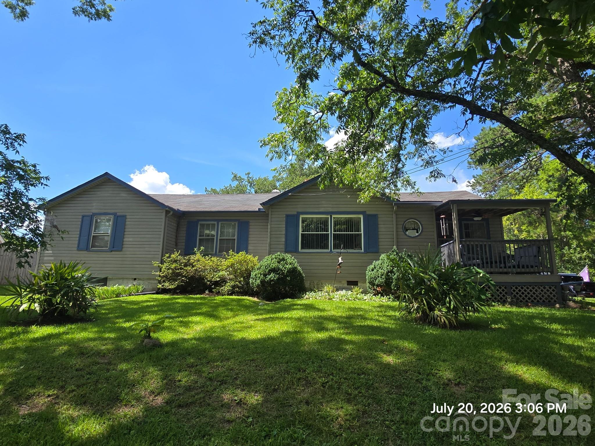 191 W End Street Property Photo 1
