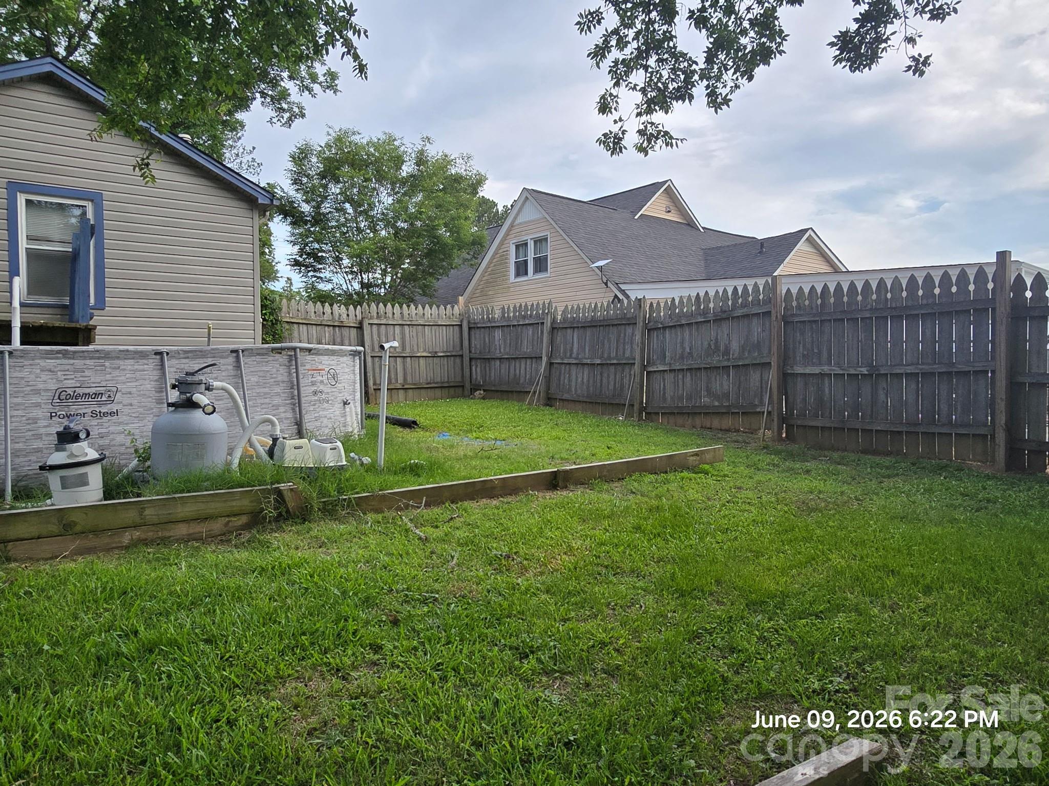 191 W End Street Property Photo 12