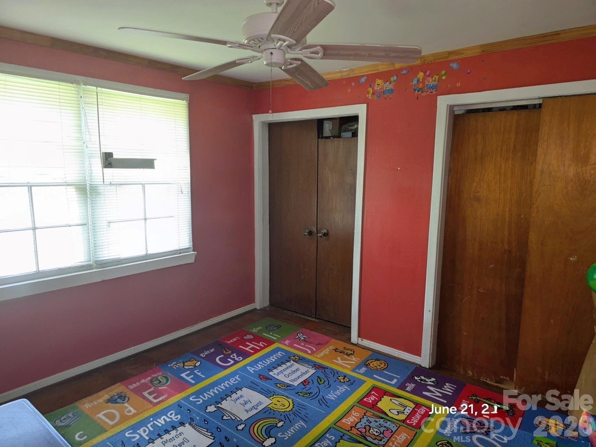 191 W End Street Property Photo 14