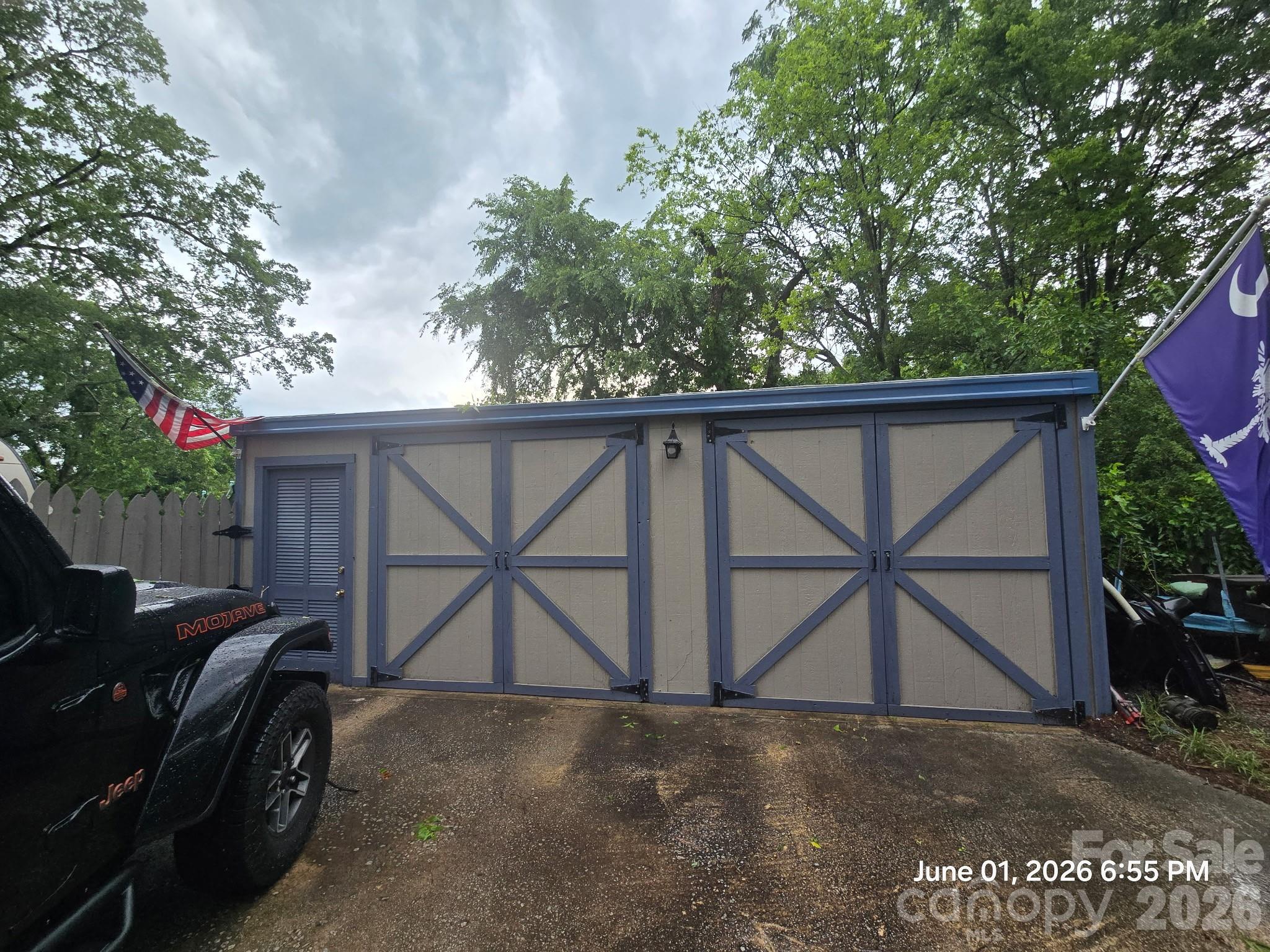 191 W End Street Property Photo 17