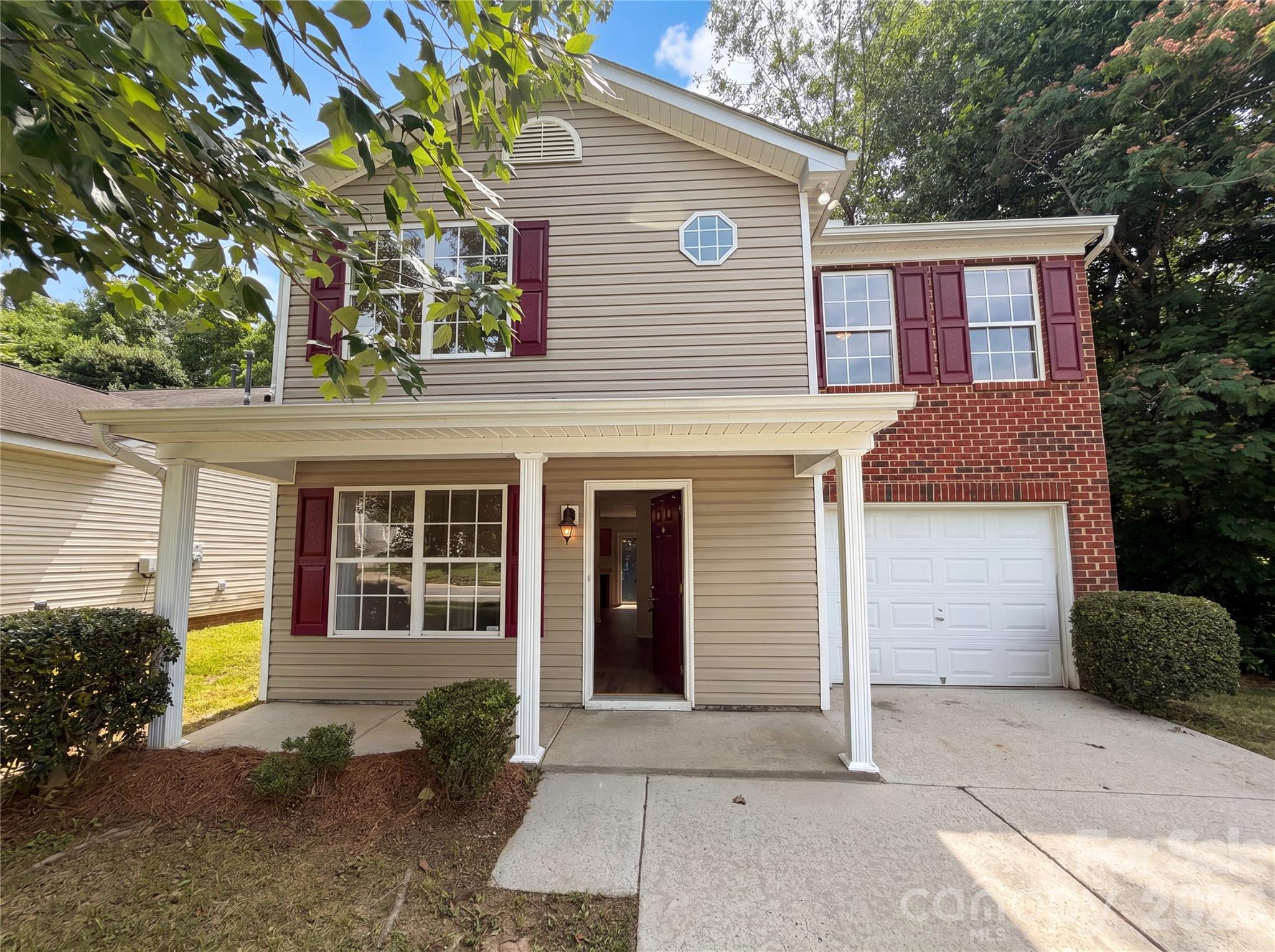 1131 Jordans Pond Lane Property Photo 1