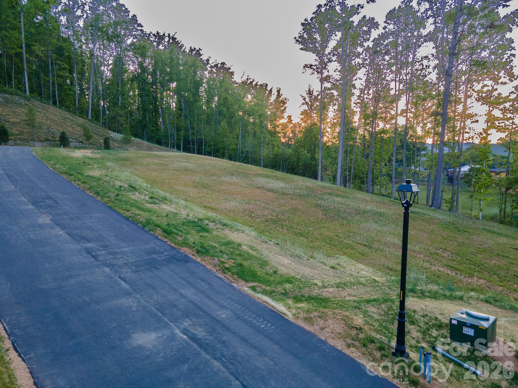 443 Irvine Drive Property Photo 4