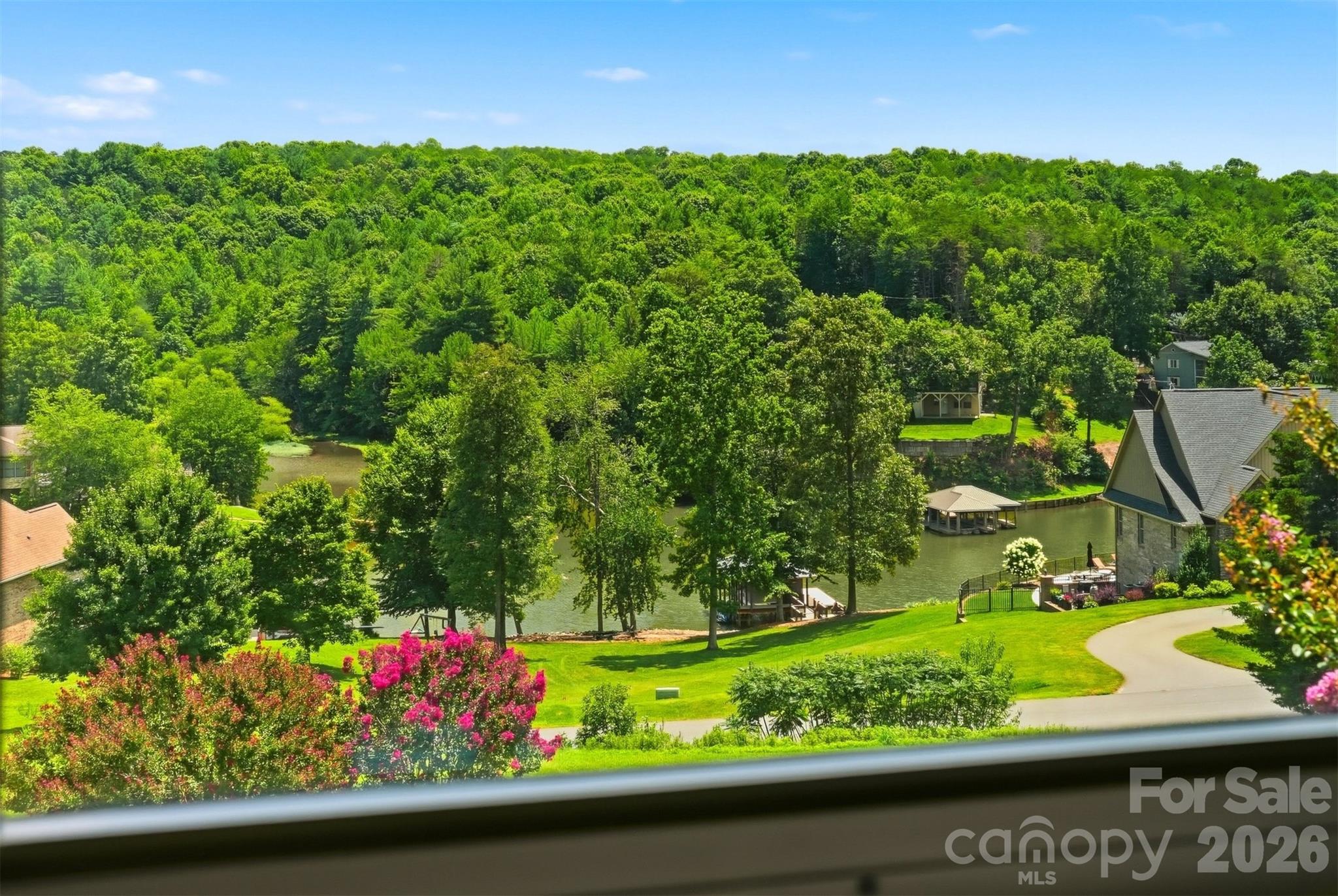 5305 Icard Ridge Road Property Photo 3