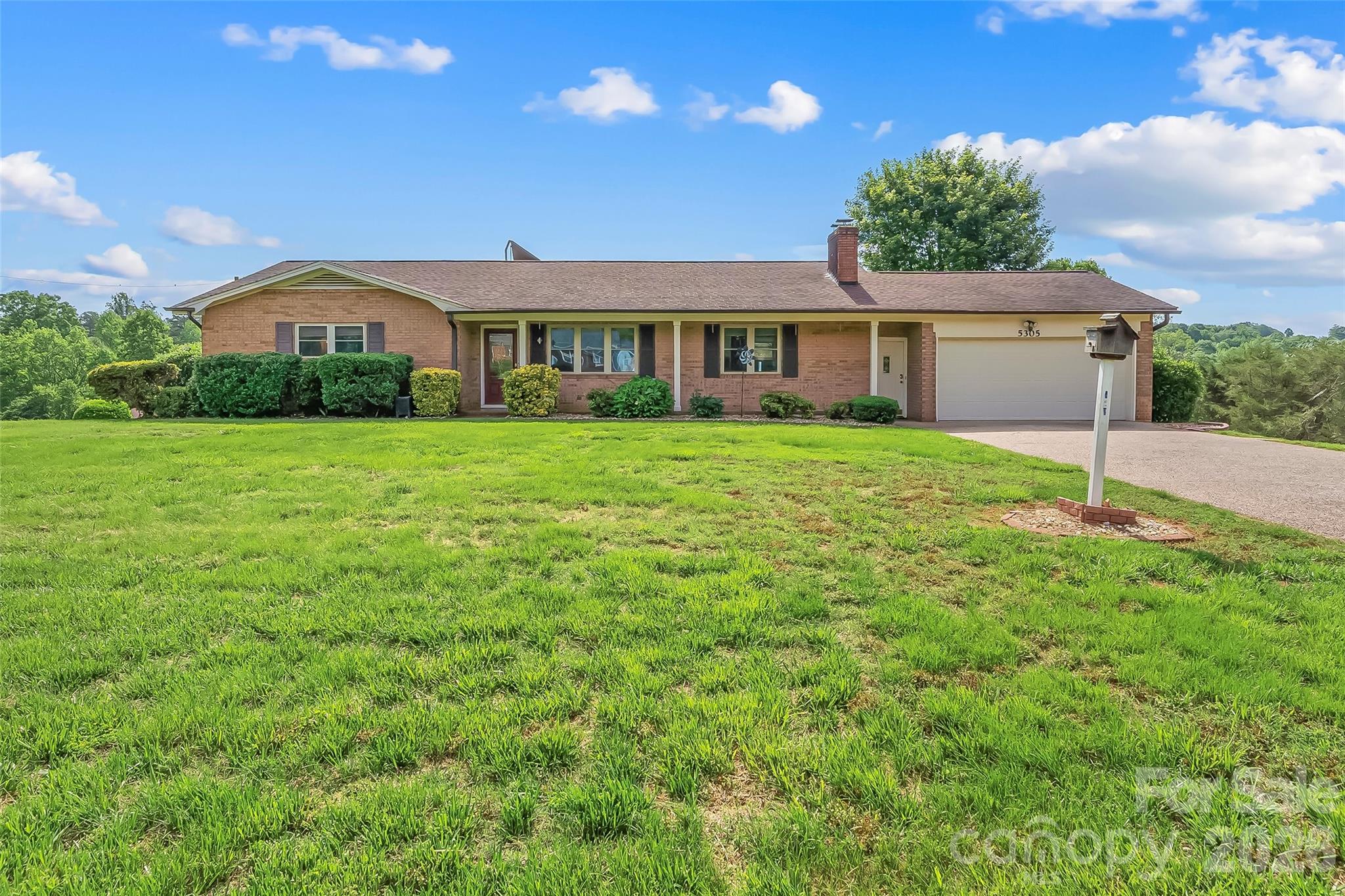 5305 Icard Ridge Road Property Photo 5
