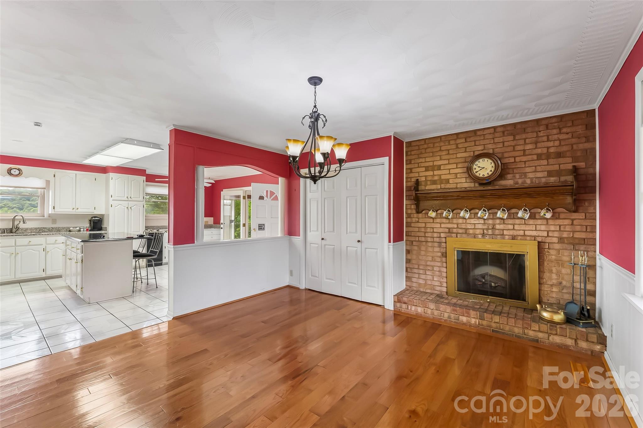5305 Icard Ridge Road Property Photo 8