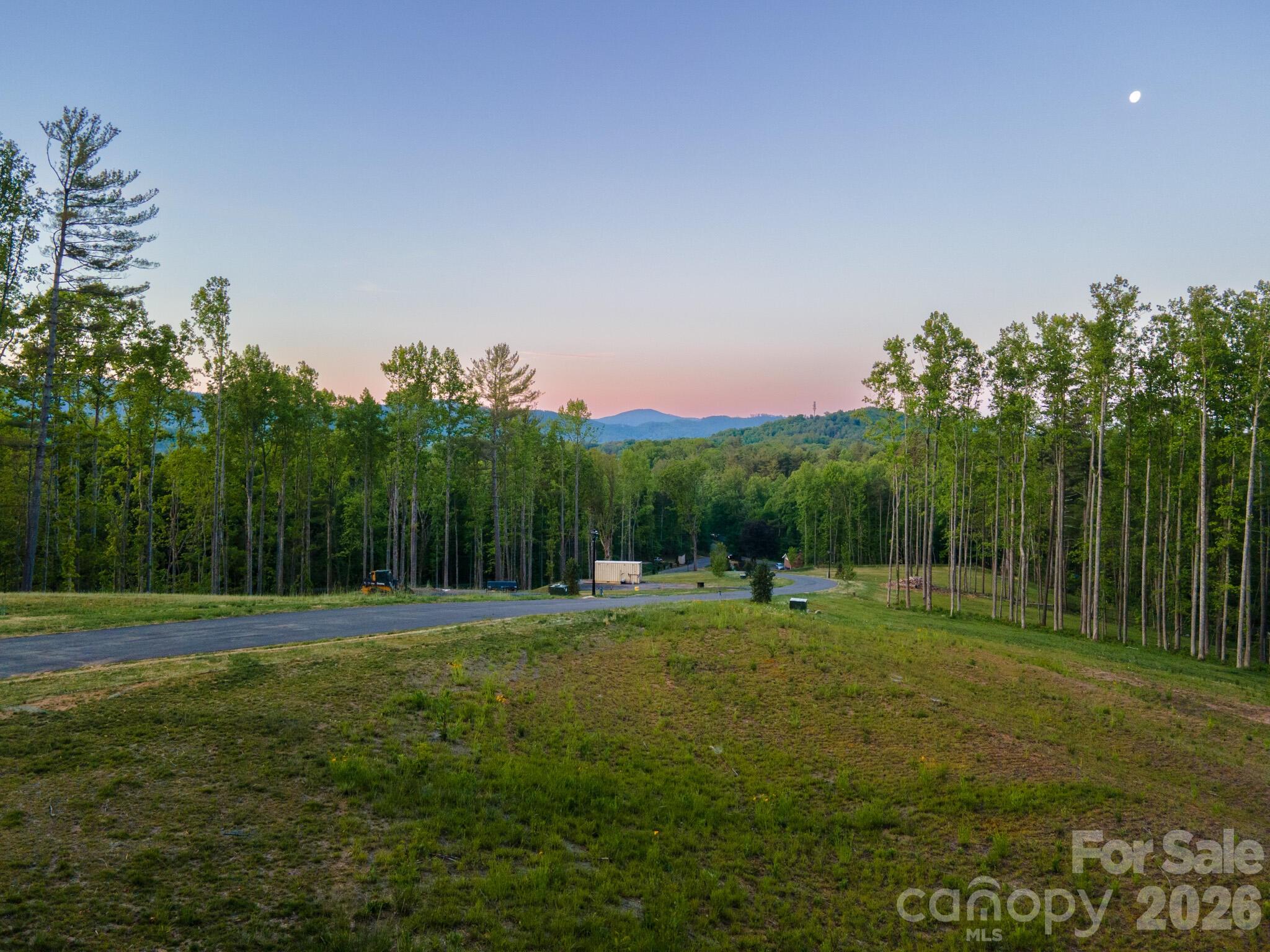 444 Irvine Drive Property Photo 1