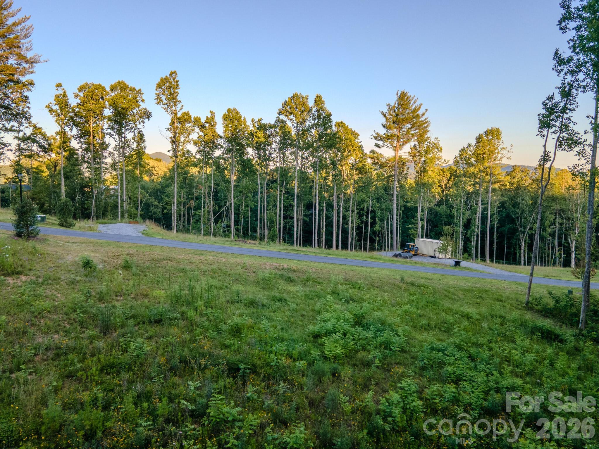 432 Irvine Drive Property Photo 1