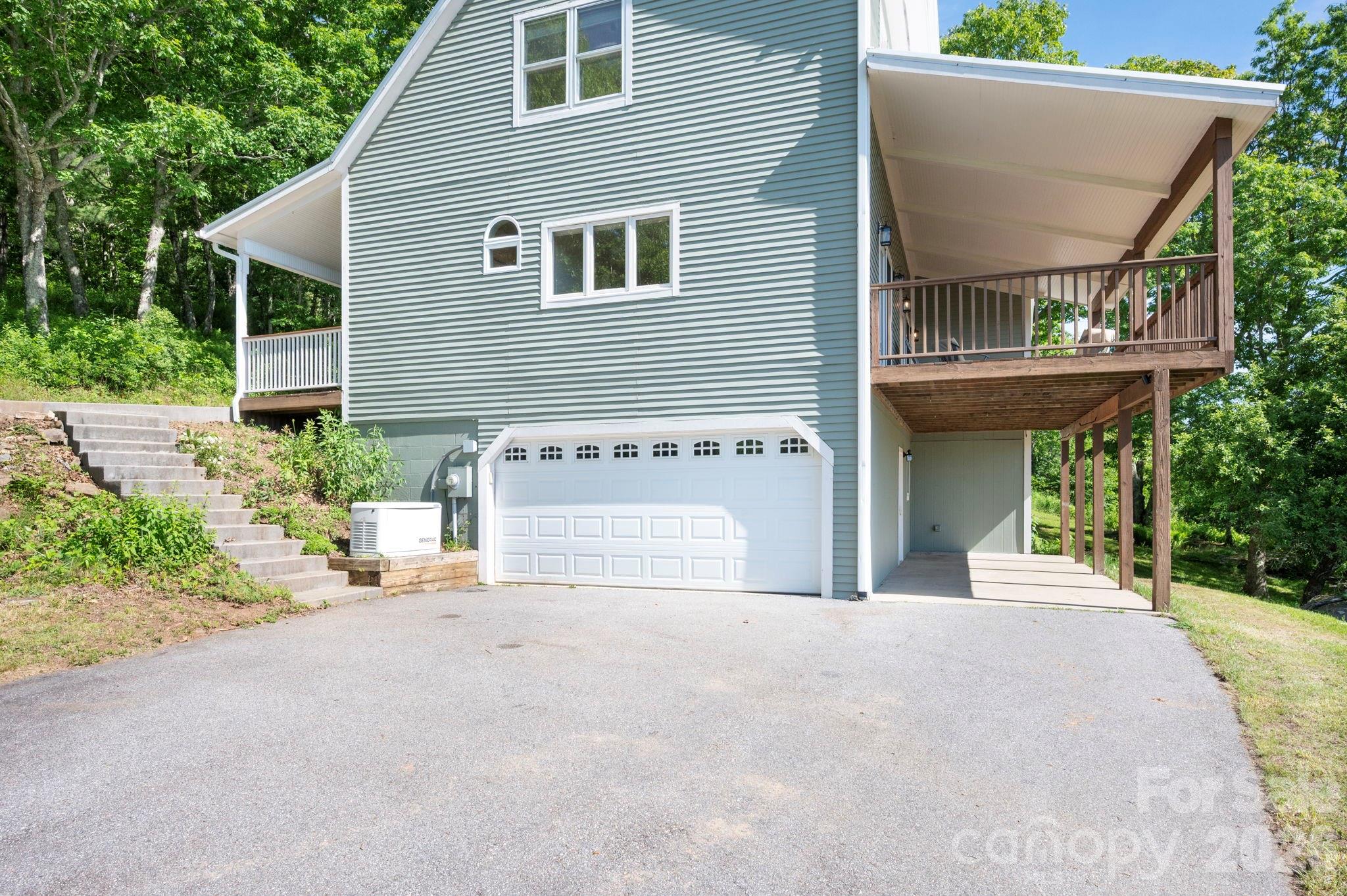 58 Randall Drive Property Photo 3