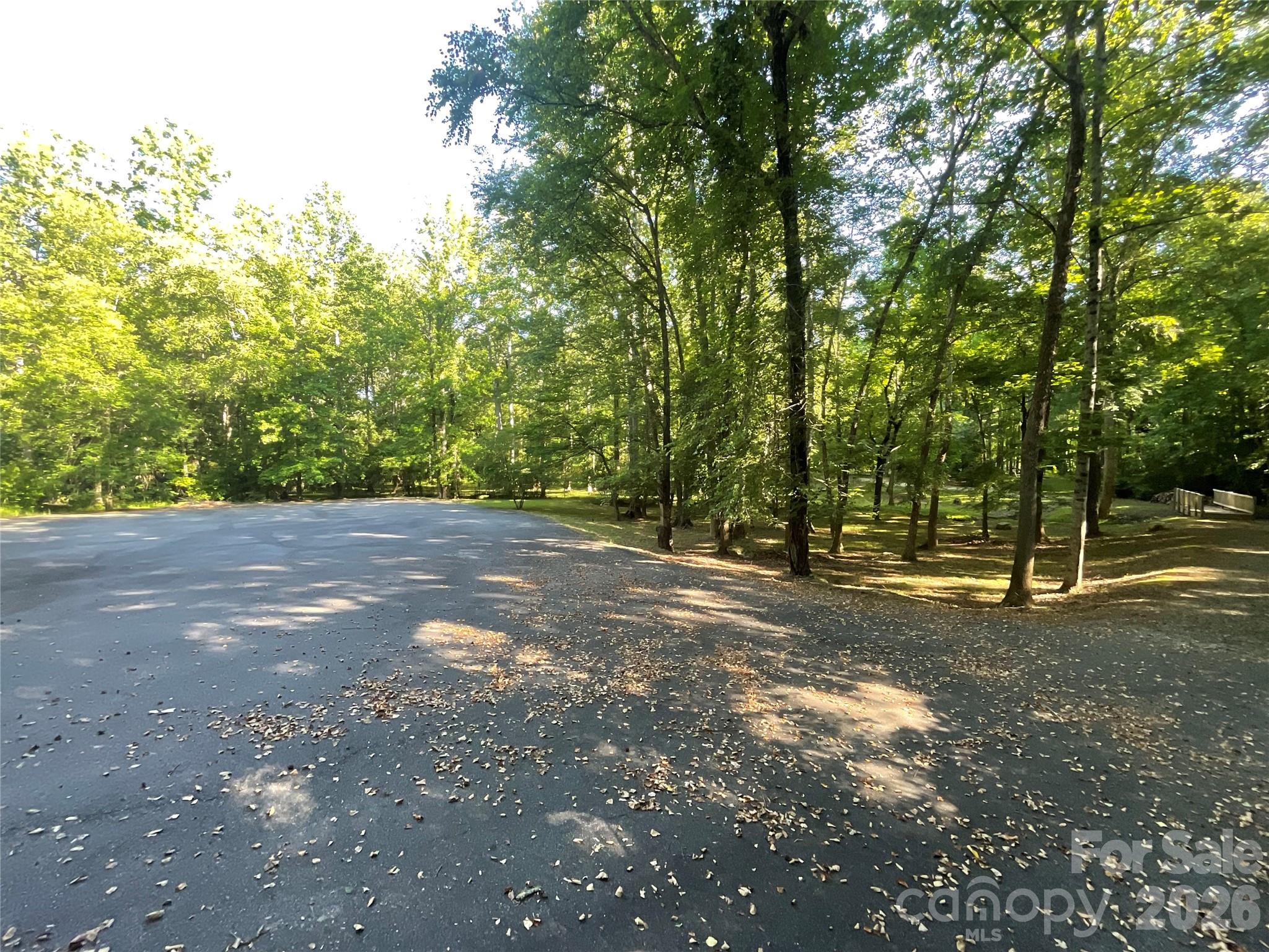 105 Whispering Pines Lane Property Photo 10