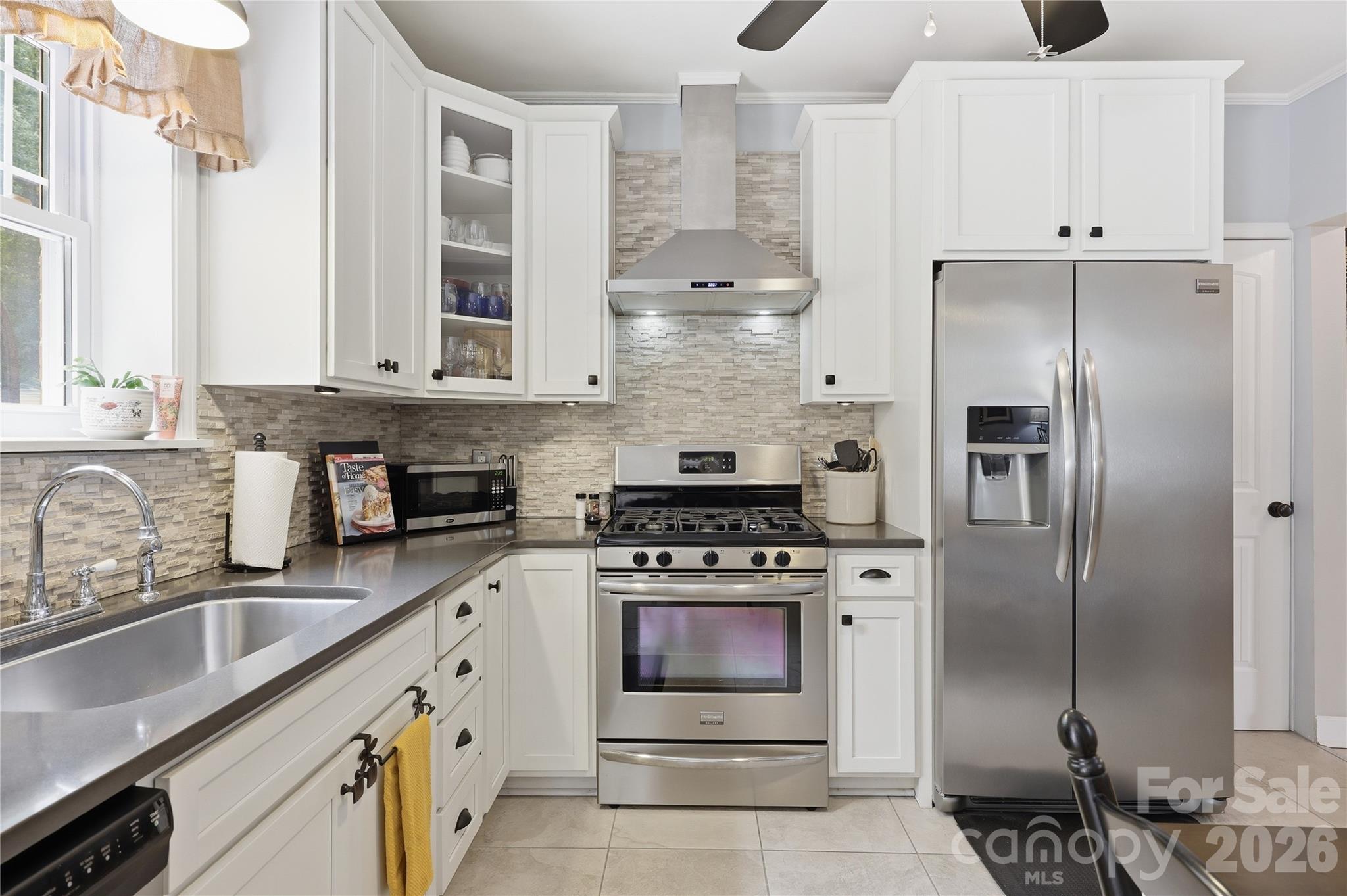 106 Maple Street Property Photo 1