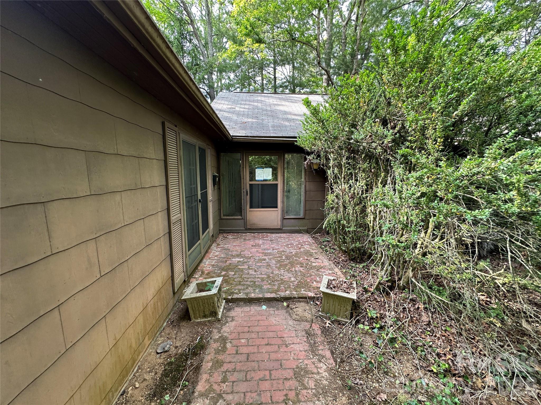 5 Lone Pine Road Property Photo 2