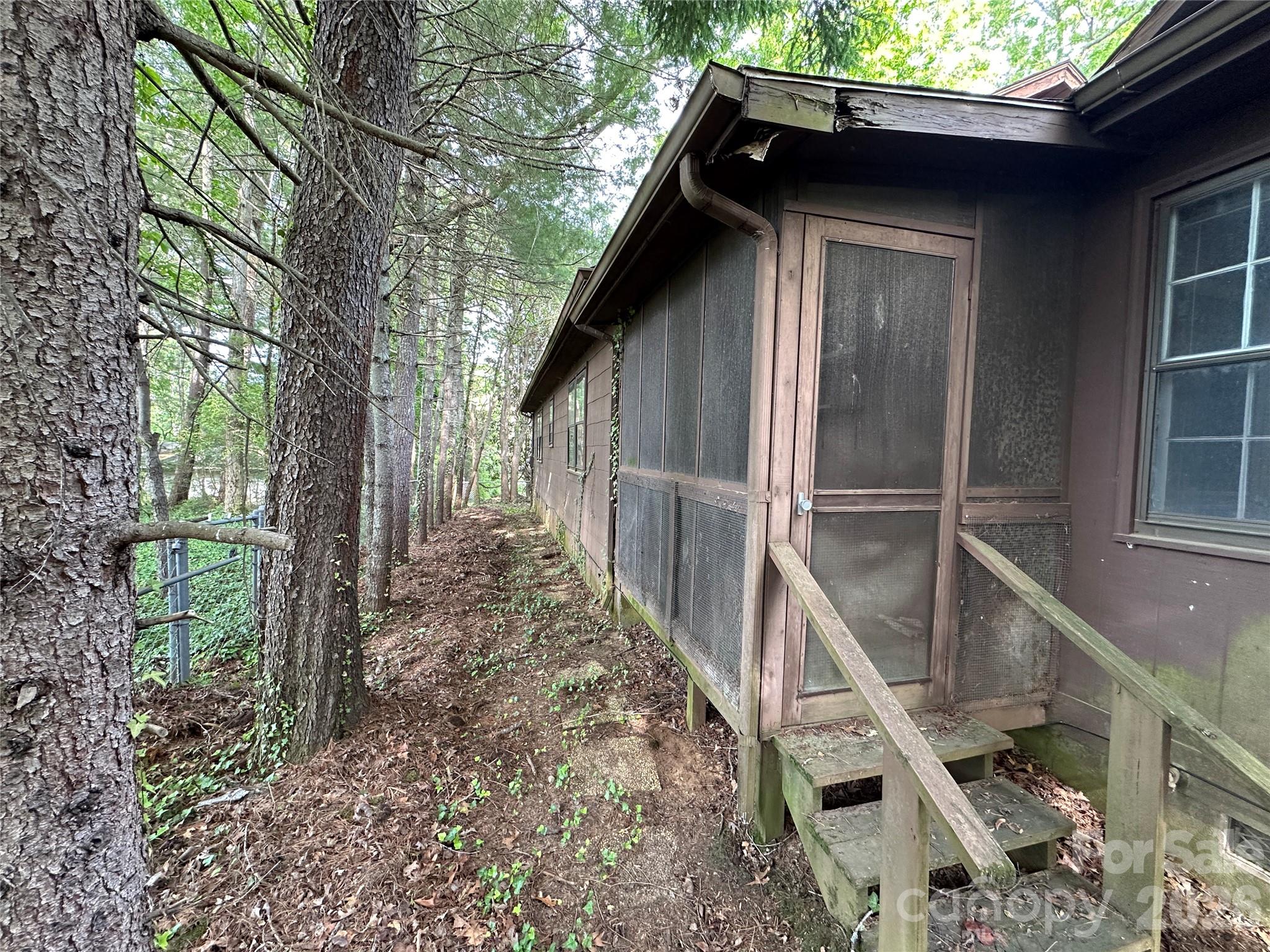 5 Lone Pine Road Property Photo 3