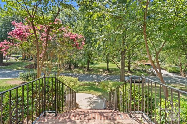 2328 Howerton Court Property Photo 3