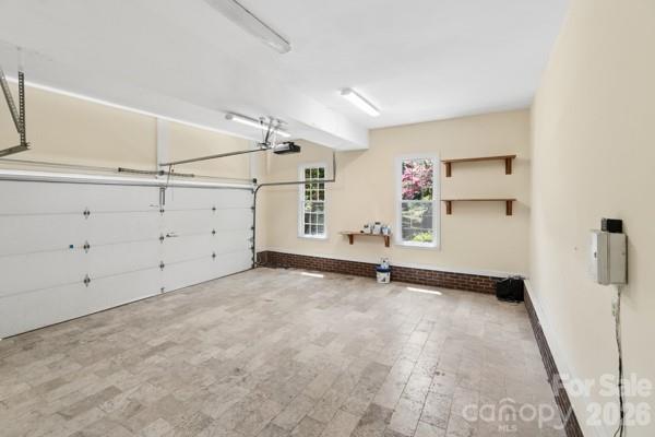 2328 Howerton Court Property Photo 7