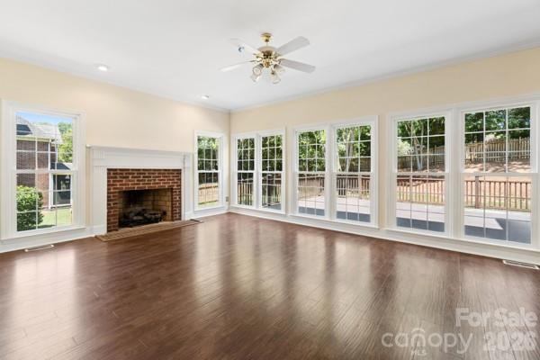 2328 Howerton Court Property Photo 13