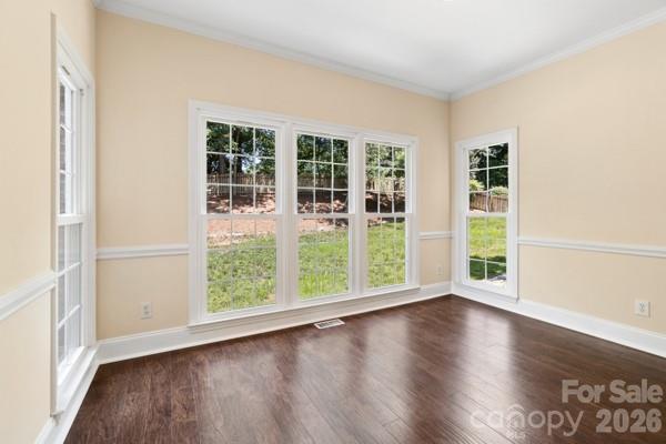 2328 Howerton Court Property Photo 20