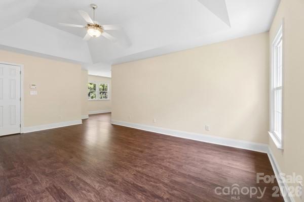 2328 Howerton Court Property Photo 32