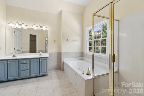 2328 Howerton Court Property Photo 37