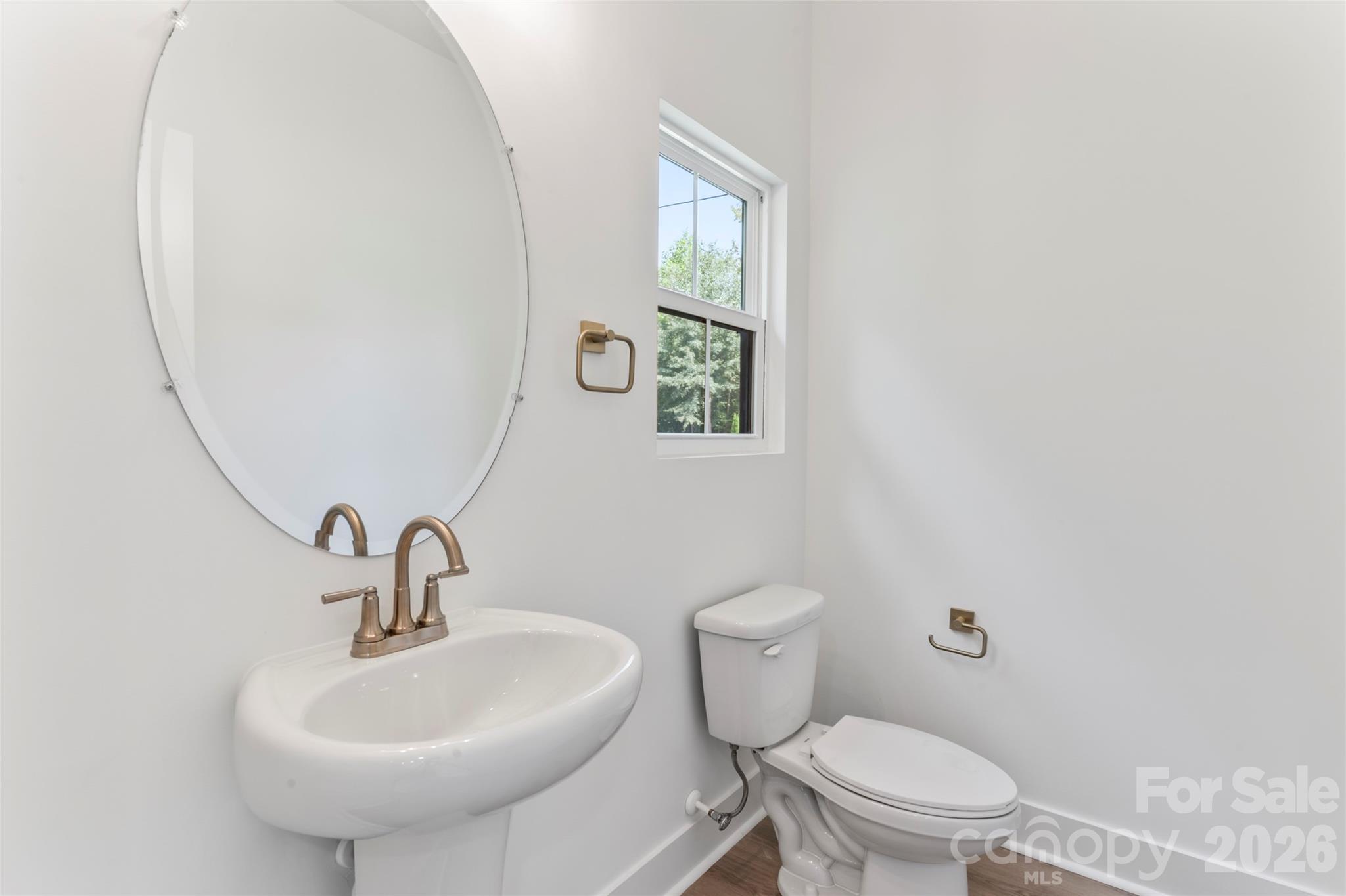 422 Bogue Drive 22 Property Photo 9
