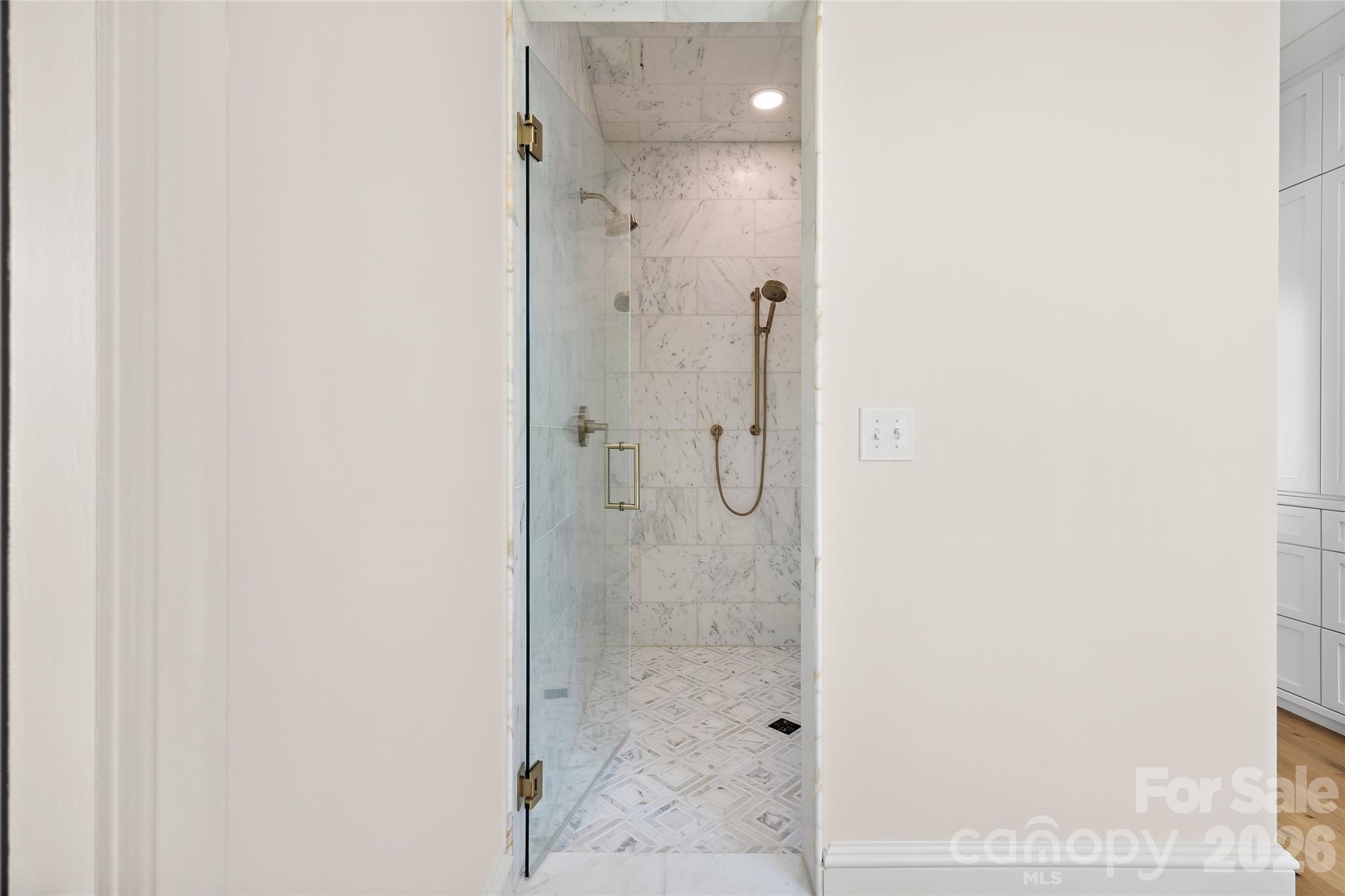 1932 E 8th Street Property Photo 37