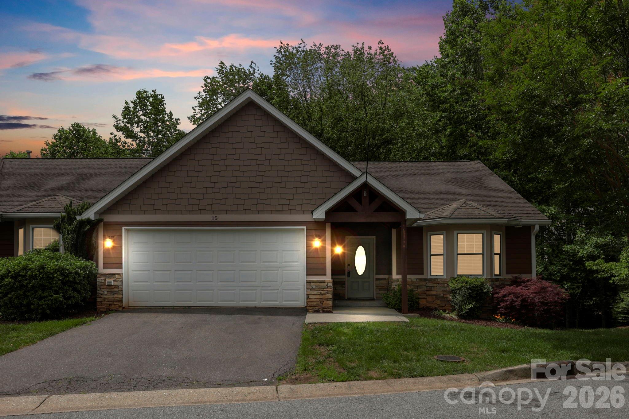 15 Kaylor Drive Property Photo 1