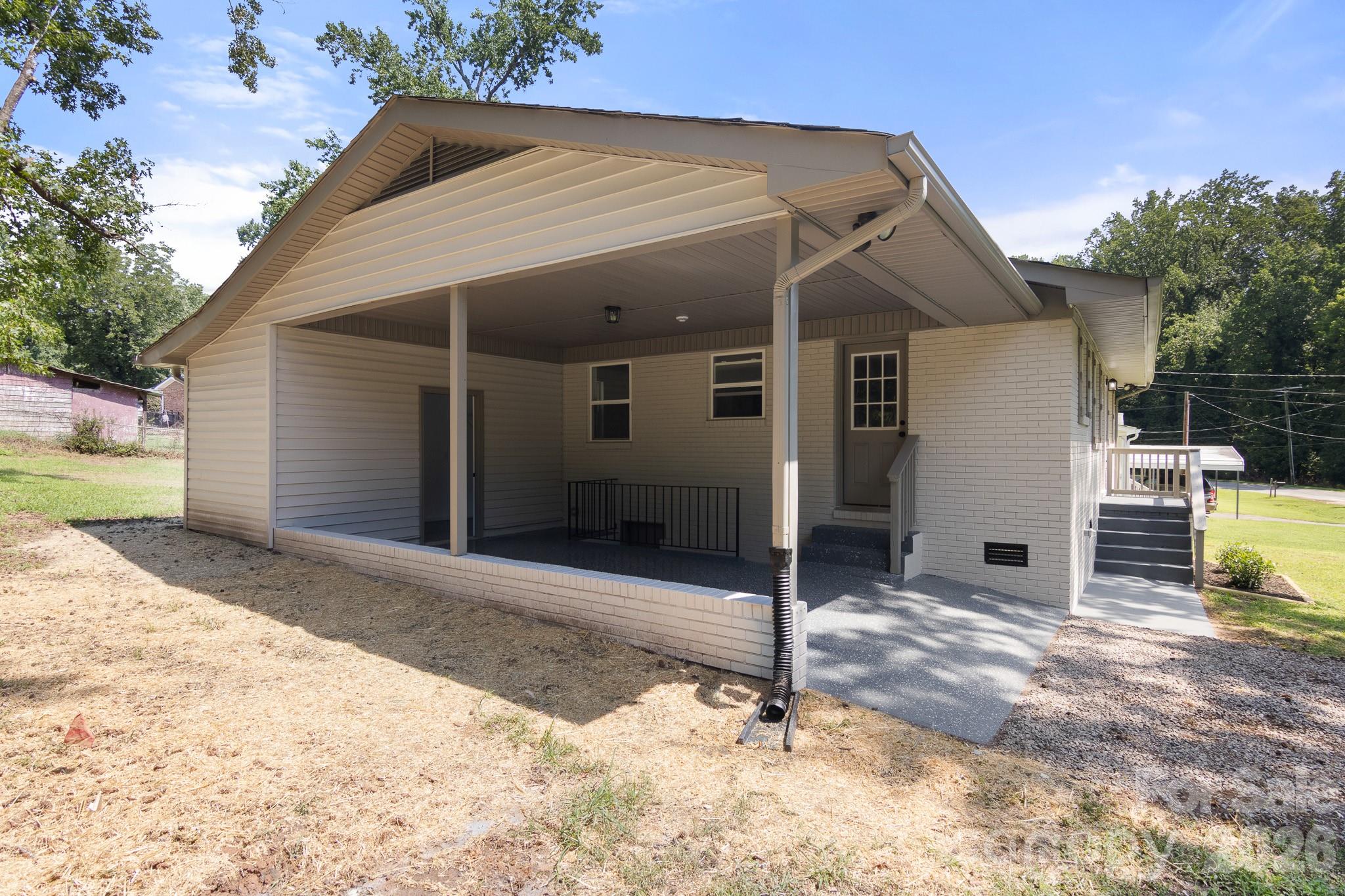 2325 Fowler Street 141 Property Photo 8