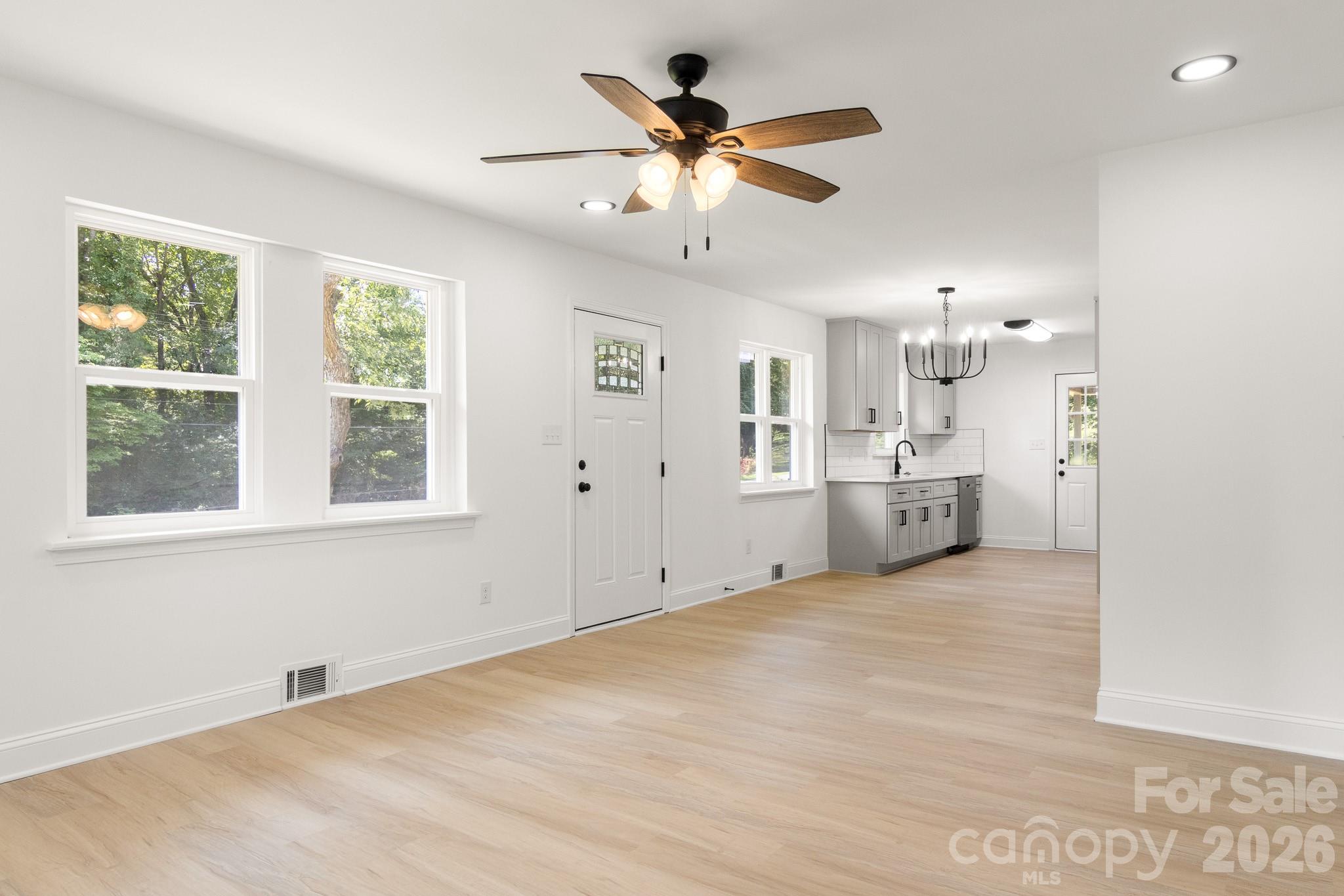 2325 Fowler Street 141 Property Photo 13