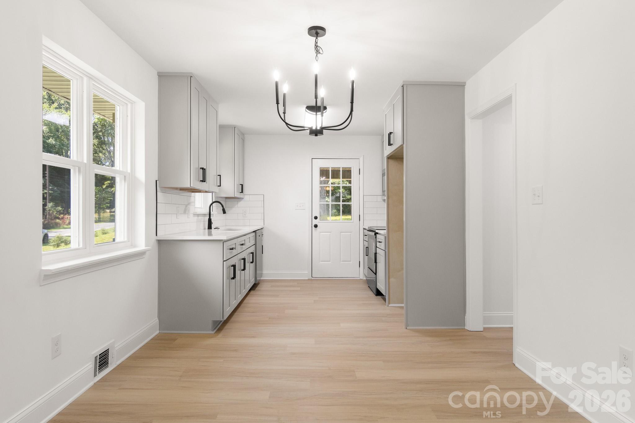 2325 Fowler Street 141 Property Photo 15