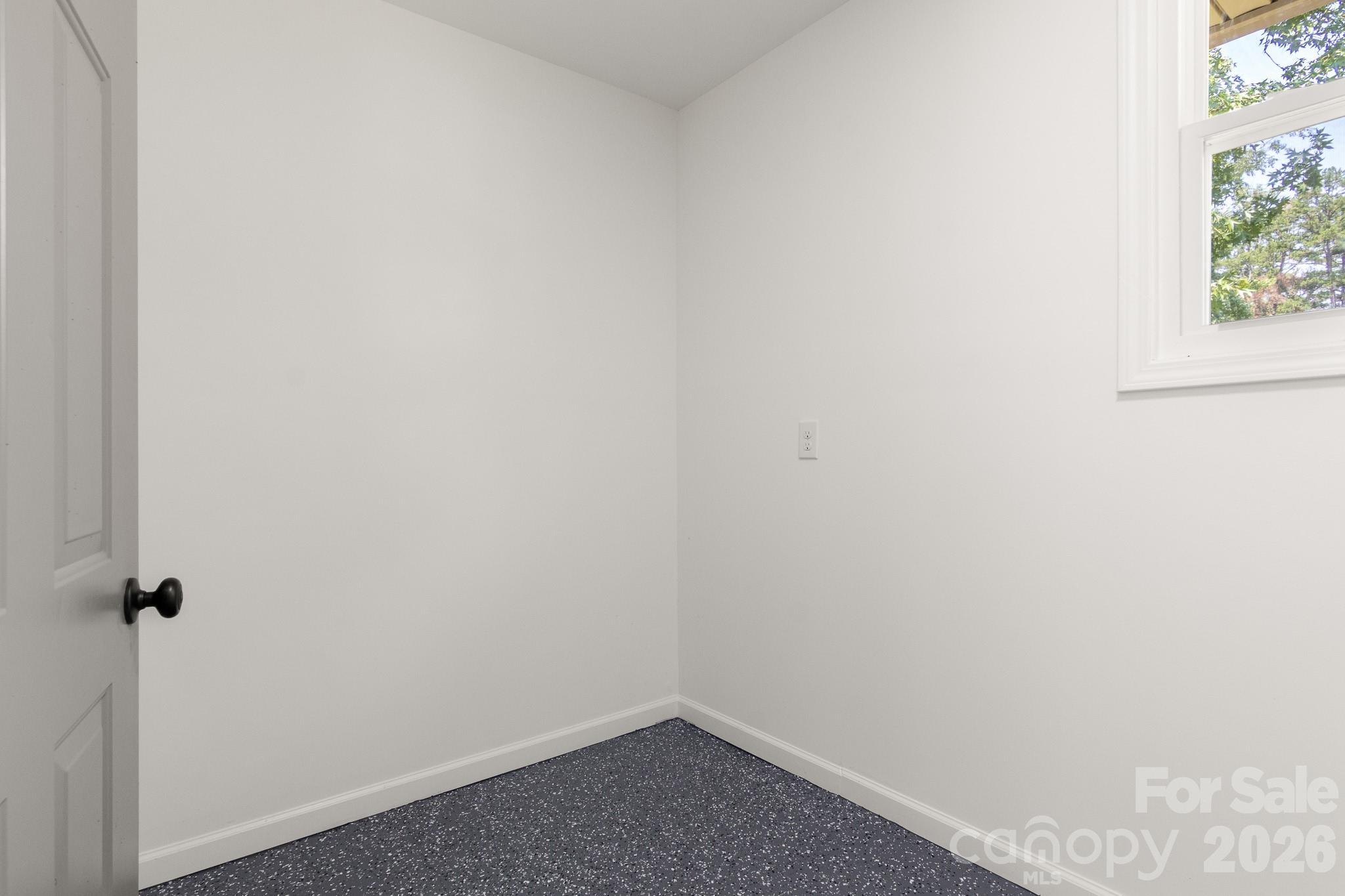 2325 Fowler Street 141 Property Photo 37