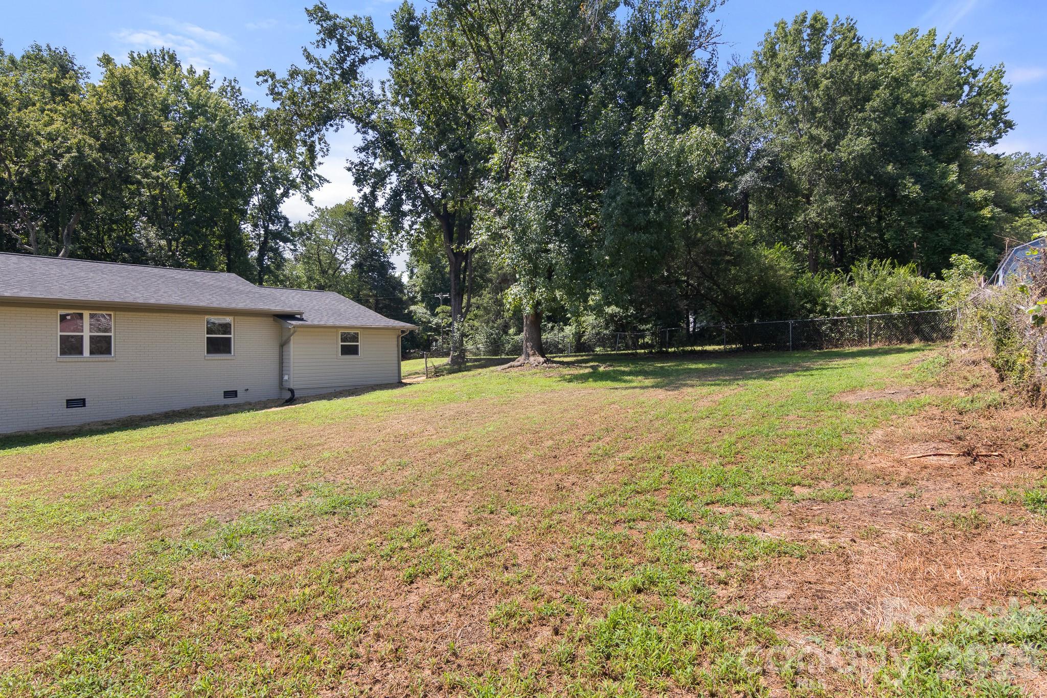 2325 Fowler Street 141 Property Photo 41