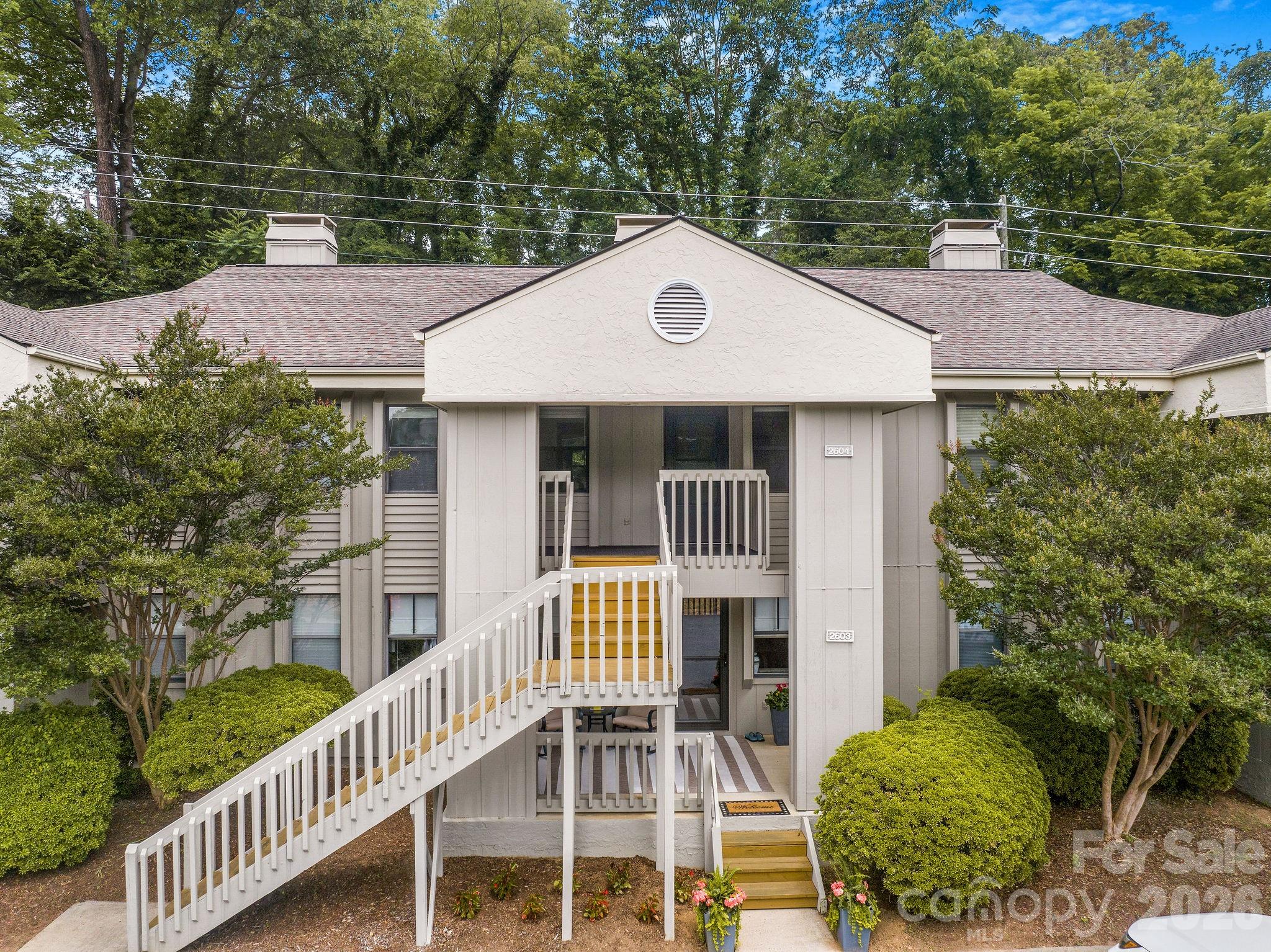 2604 Vineyard Boulevard Property Photo 6
