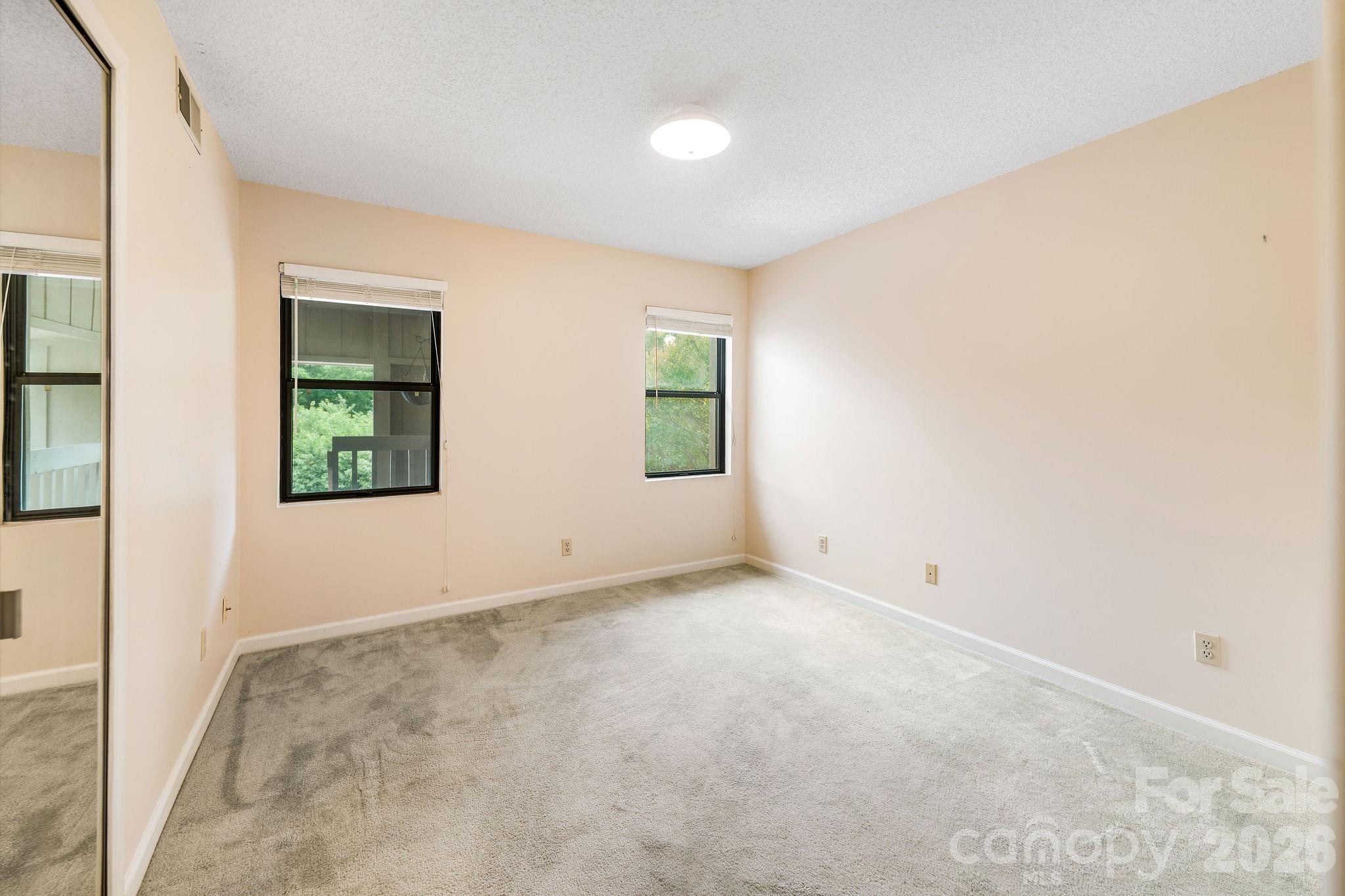 2604 Vineyard Boulevard Property Photo 20