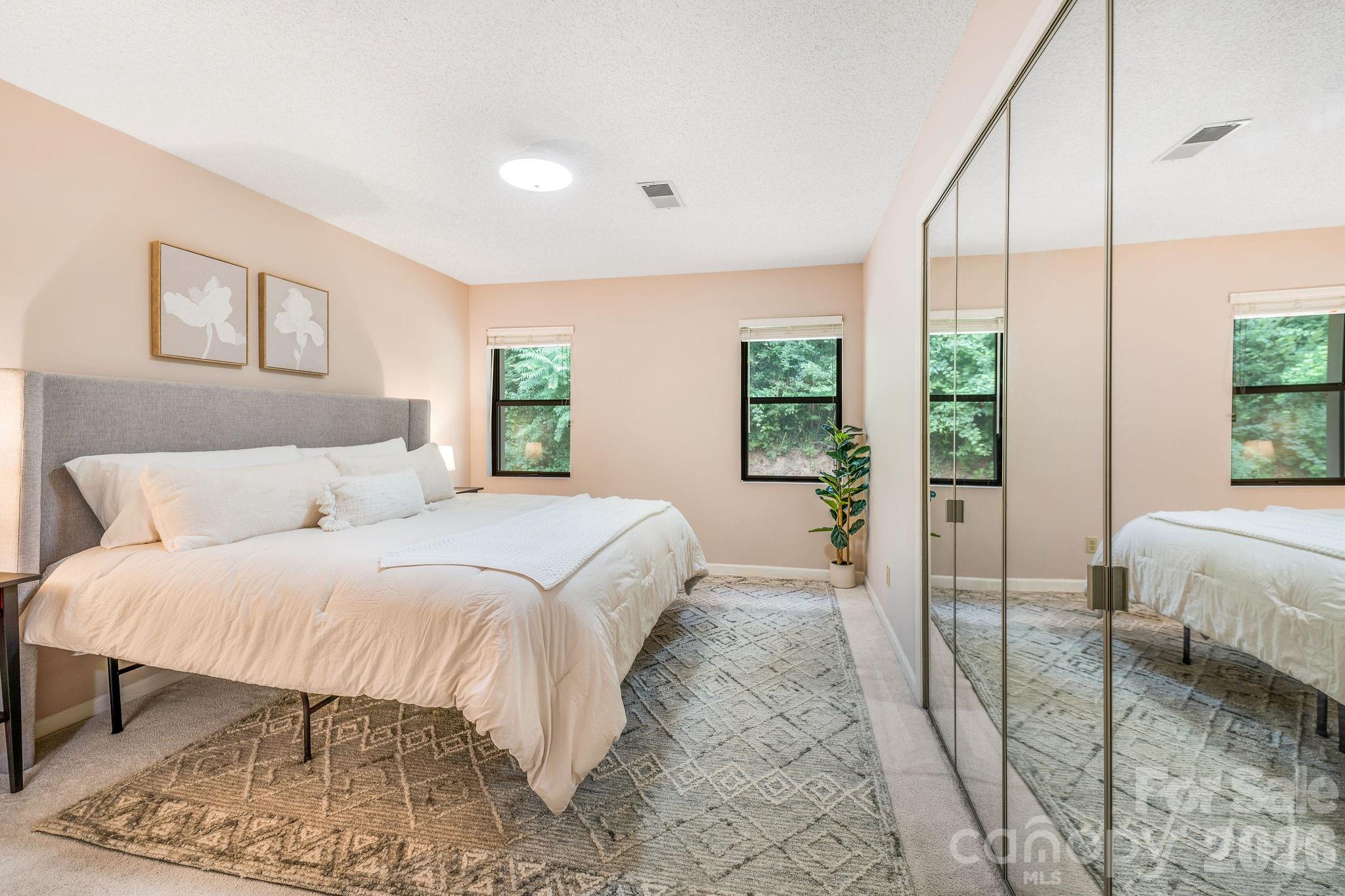 2604 Vineyard Boulevard Property Photo 25